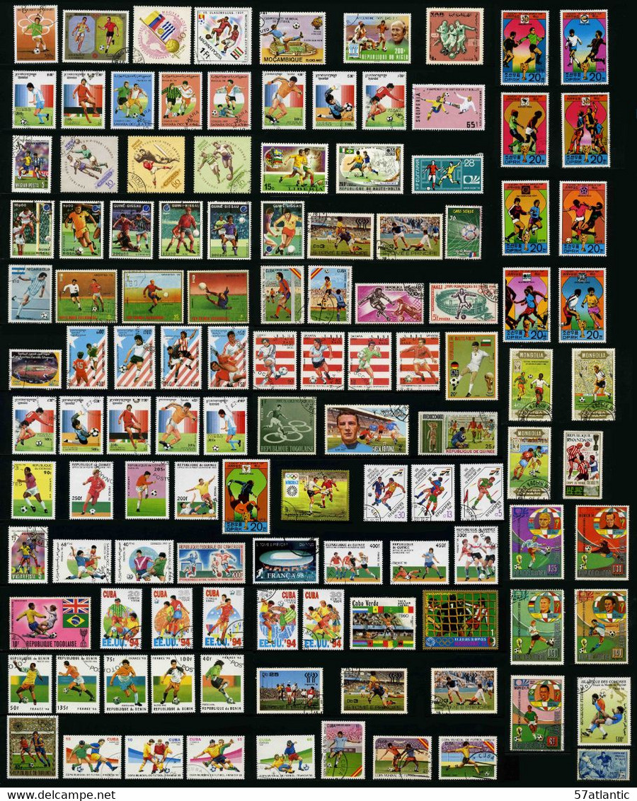 FOOTBALL - LOT DE 118 TIMBRES DIFFERENTS - Used Stamps