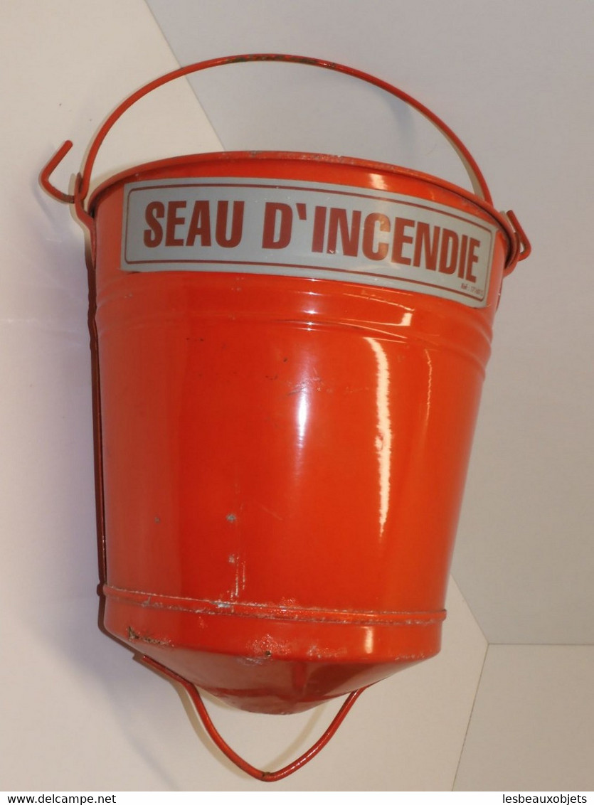 *ANCIEN SEAU DE POMPIER SEAU à INCENDIE METAL PEINT ROUGE DECO VINTAGE  E - Pompiers