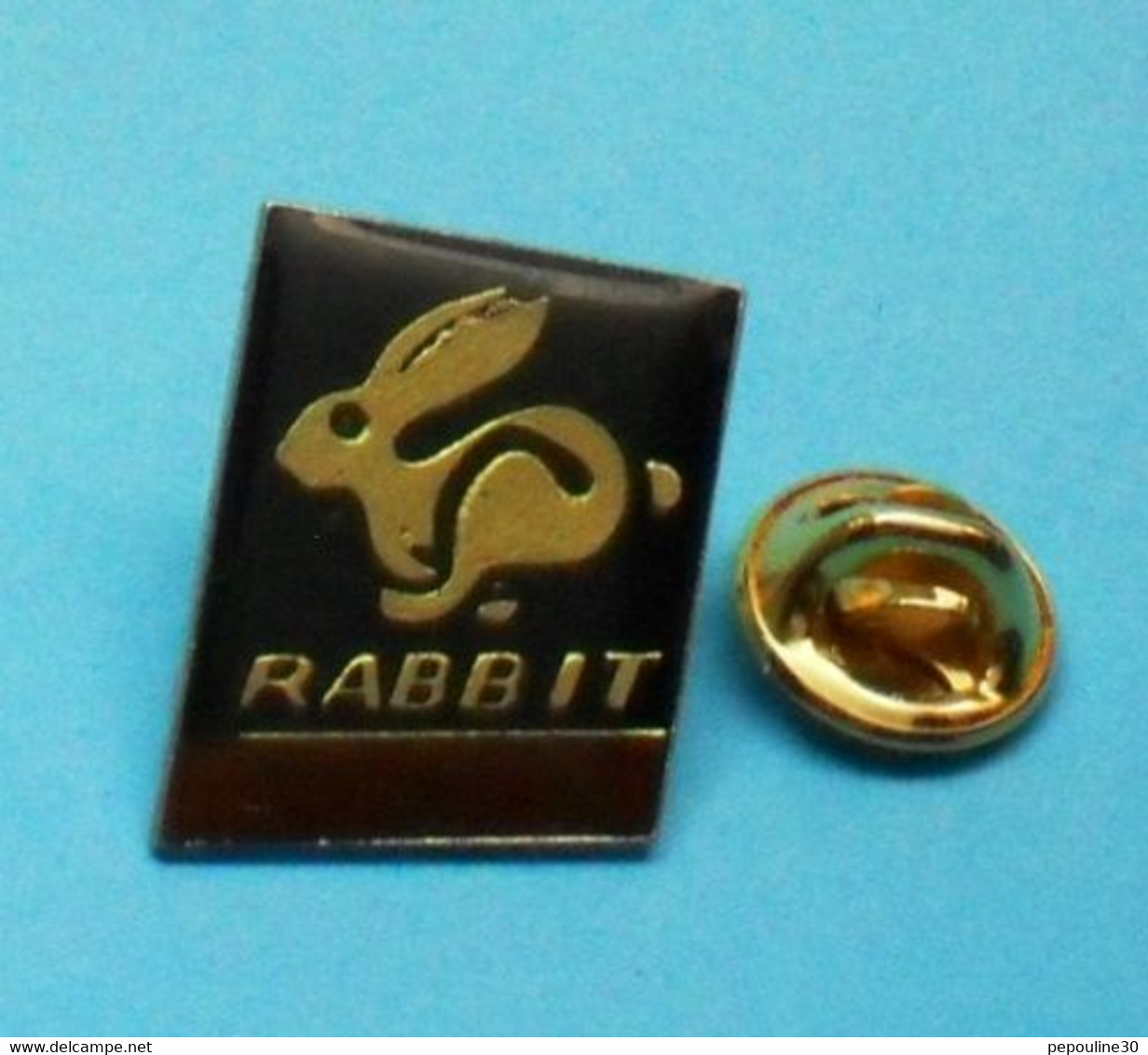 1 PIN'S  //   ** VOLKSWAGEN  GOLF / RABBIT ** - Volkswagen