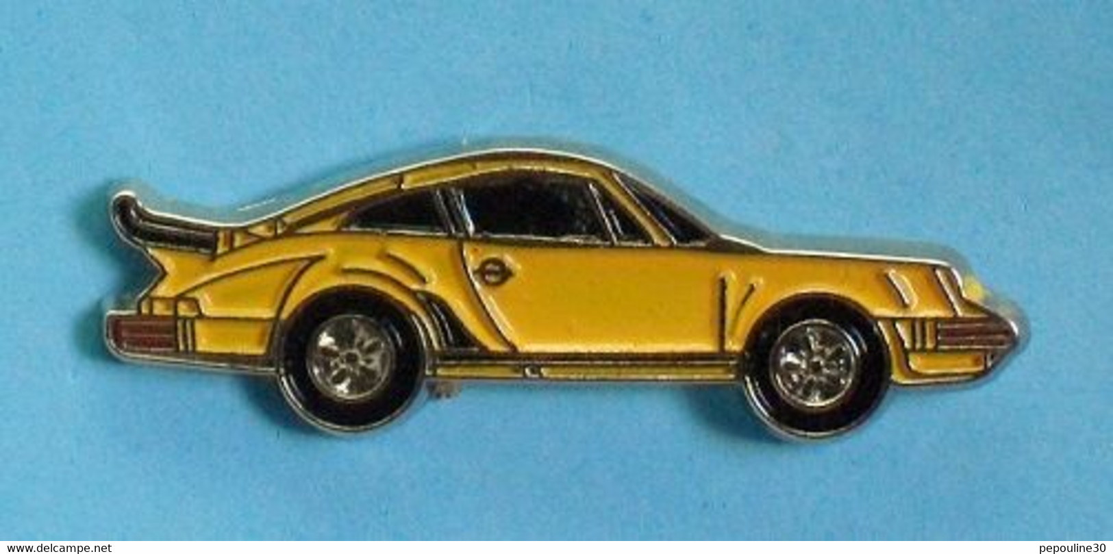 1 PIN'S  //  ** PORSCHE 911 / CARRERA / TURBO ** . (© Qualité Collectors Série Limité) - Porsche