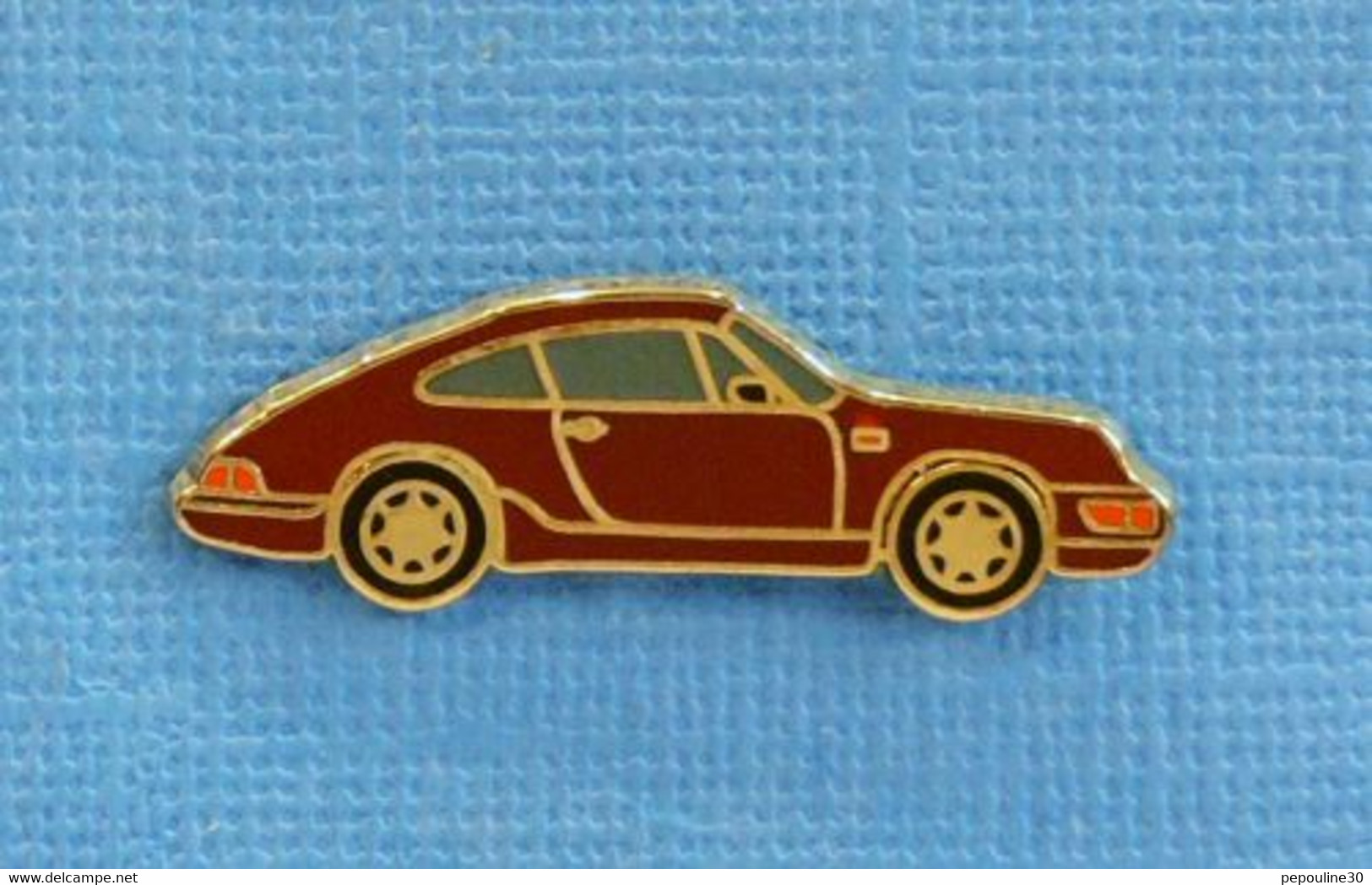 1 PIN'S //  ** PORSCHE 911 CARRERA 3.2 COUPÉ ** . (BALLARD) - Porsche