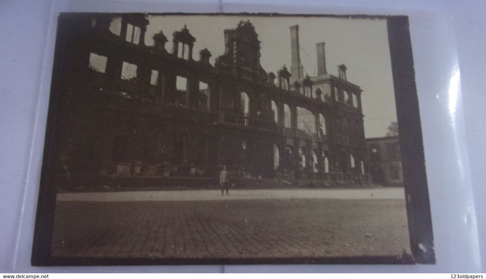WWI  PHOTO AMATEUR Rare Photo 51 REIMS HOTEL DE VILLE INCENDIE 3 MAI 1917 - 1914-18