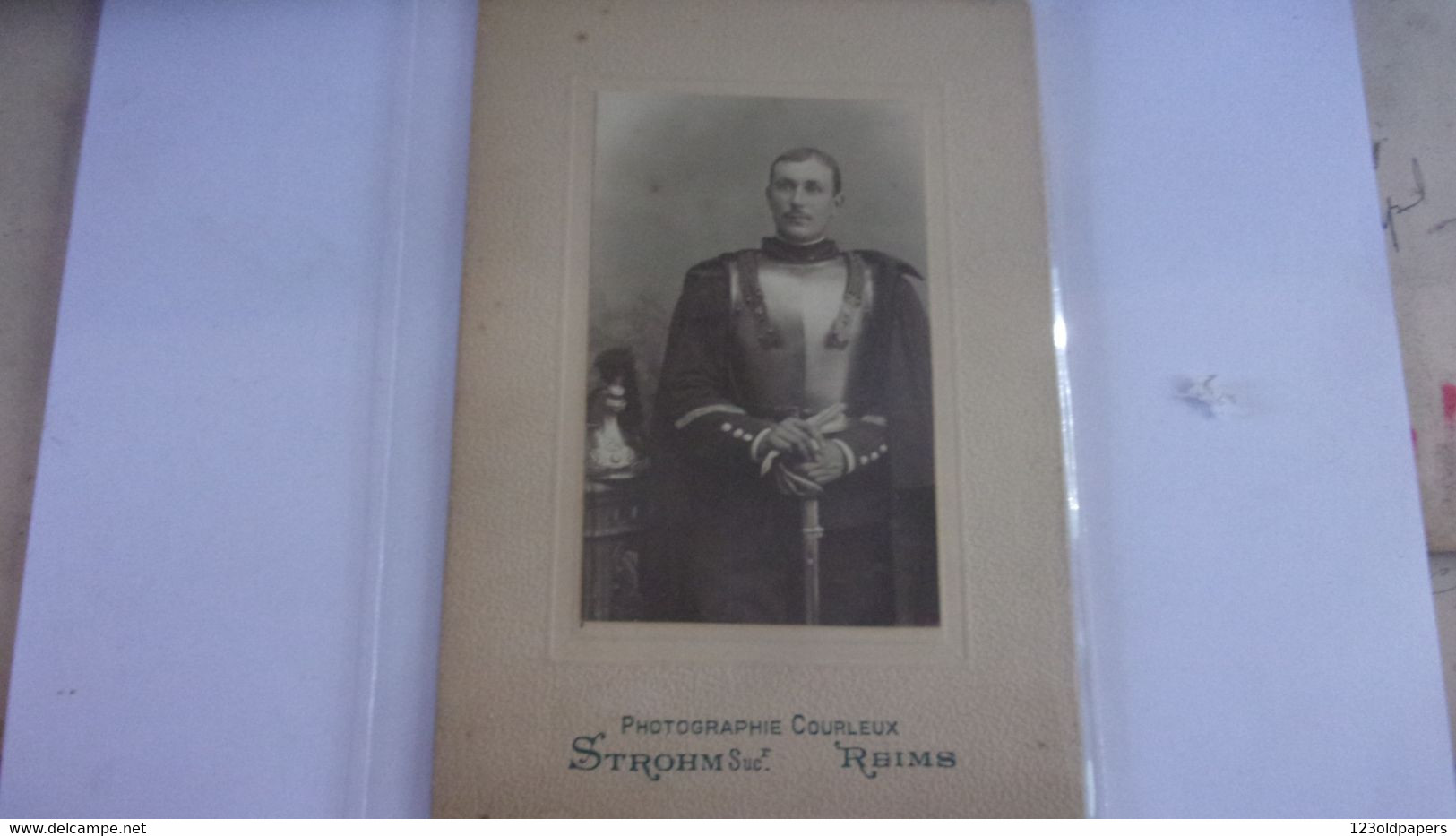 WWI  Rare Photo COURLEUX MILITAIRE EN TENUE CASque Sabre Cuirasse  Strohm - 1914-18