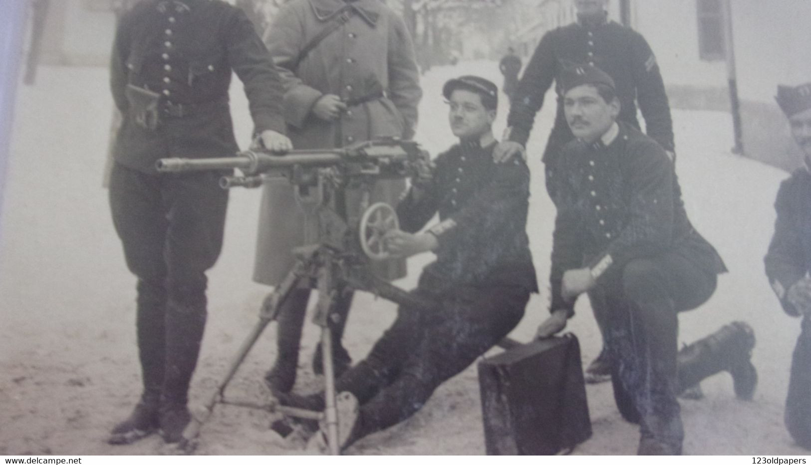 WWI  Rare Photo 1914-18 - LA VALBONNE SOLDAT MITRAILLEUSE 11 EME REGIMENT - 1914-18