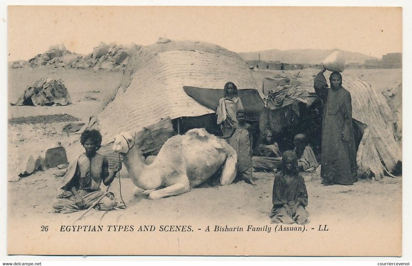 CPA - EGYPTE - Egyptian Types And Scenes - A Bisharin Family (Assuan) - Persons