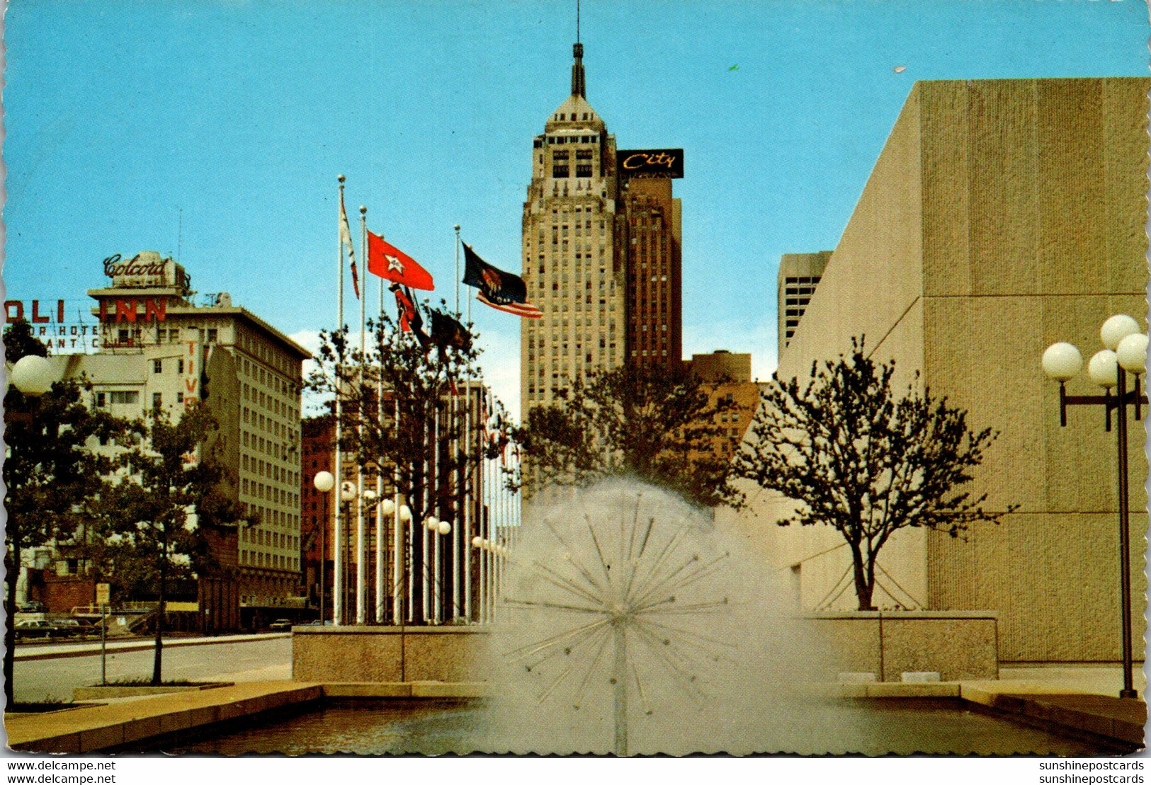 Oklahoma Oklahoma City Downtown With Fountain - Oklahoma City