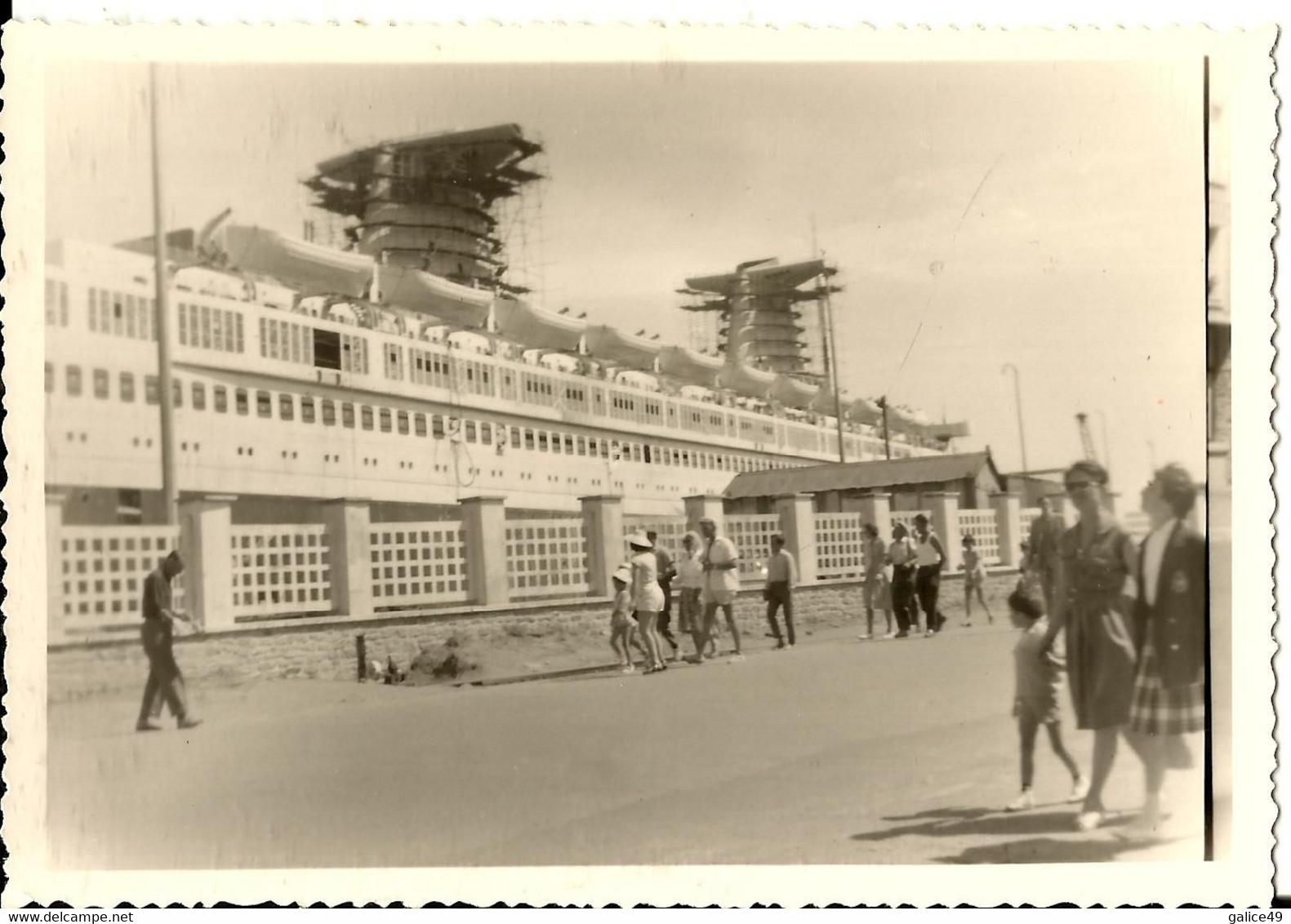 11005 Photo Originale 8 Cm X 12 Cm - Paquebot FRANCE En Construction Au Havre - Boats