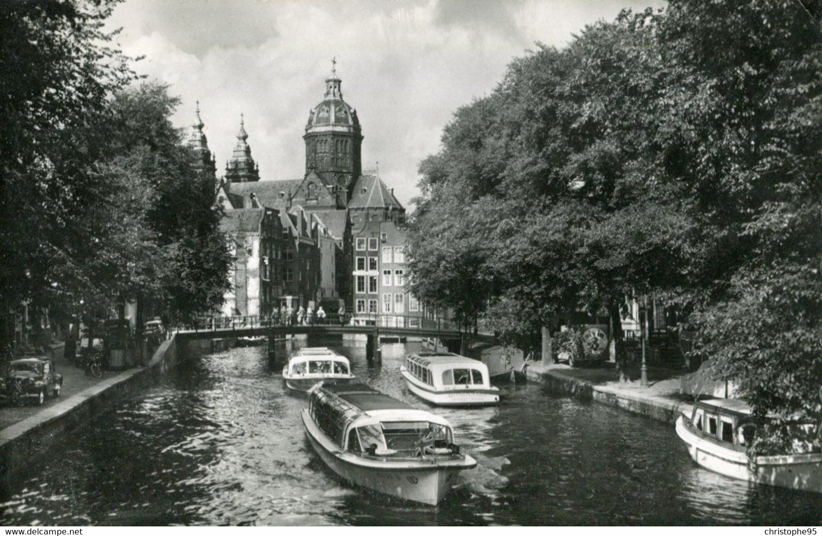 Pays Bas .n° 24887. Oud Amsterdam . Voorburgwal. Vue Generale/ Cpsm . - Amsterdam