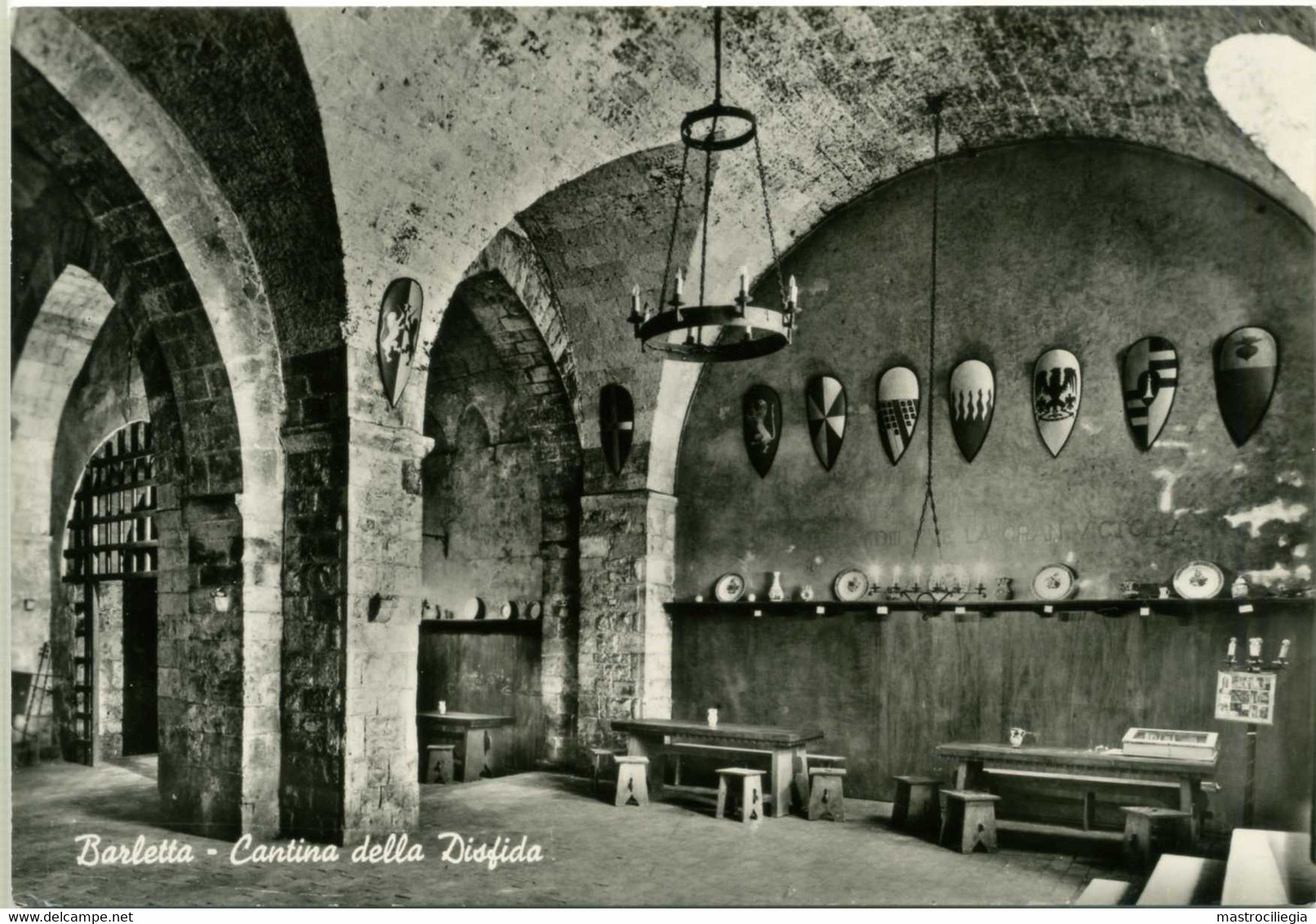 BARLETTA  BAT  Cantina Della Disfida  Monumento Nazionale  Scudi Araldici - Barletta