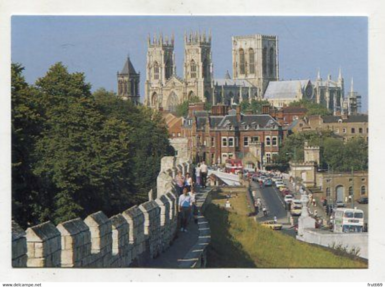 AK 075717 ENGLAND - York - Minster From City Walls - York