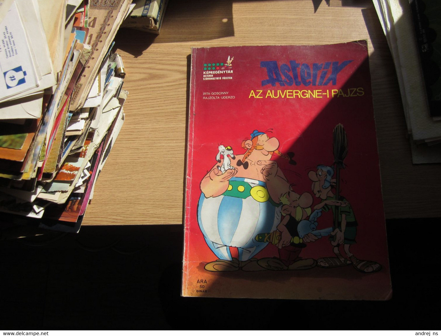 Asterix Az Auvergne - I Pajzs Serbian Edition In Hungarian Forum Ujvidek Novi Sad - Comics & Mangas (other Languages)