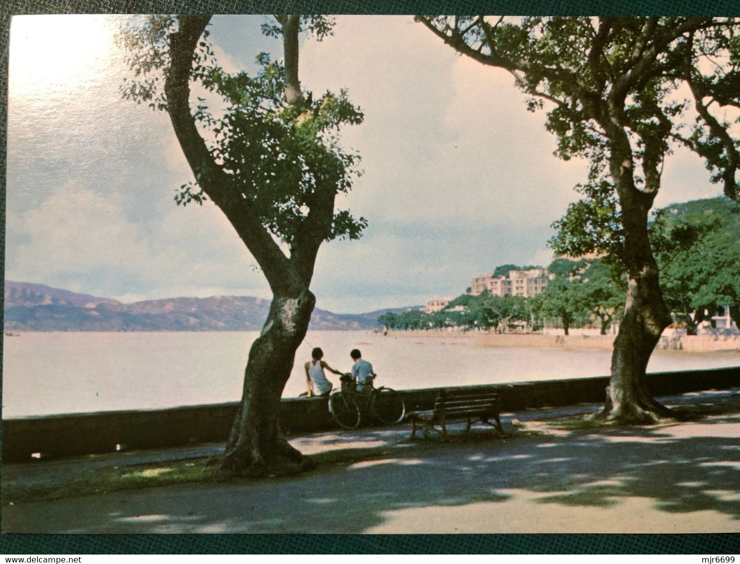 MACAU 1950'S 60'S, SEASIDE VIEW, UNIVERSAL CO. PRINTING, SIZE 15,1 X 10,5CM, #103. (ONLY ONE) - Macau