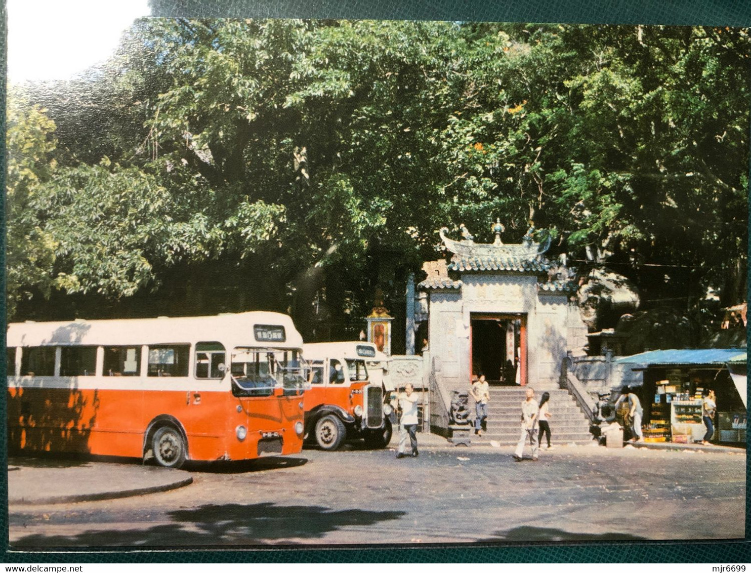 MACAU 1950'S 60'S, AH MA TEMPLE AND BUSES, UNIVERSAL CO. PRINTING, SIZE 15,1 X 10,5CM, #110. - Macao