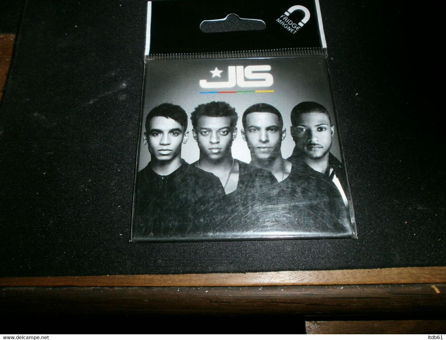 Publicité > Magnets JLS SOUS BLISTER - Magnets