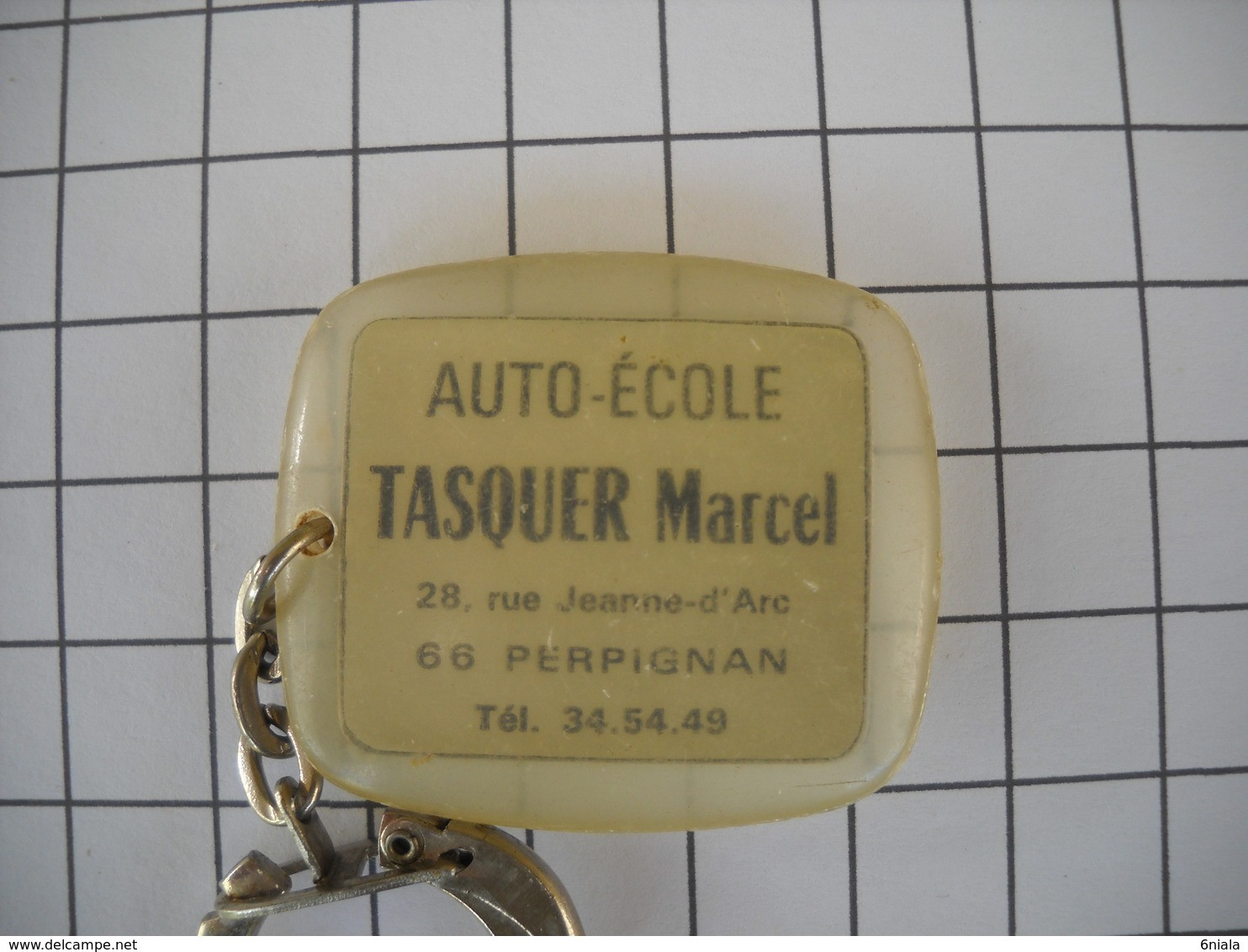 1126   Porte Clefs  AUTO ECOLE TASQUER  Marcel  28 Rue Jeanne D'Arc  66 Perpignan - Key-rings