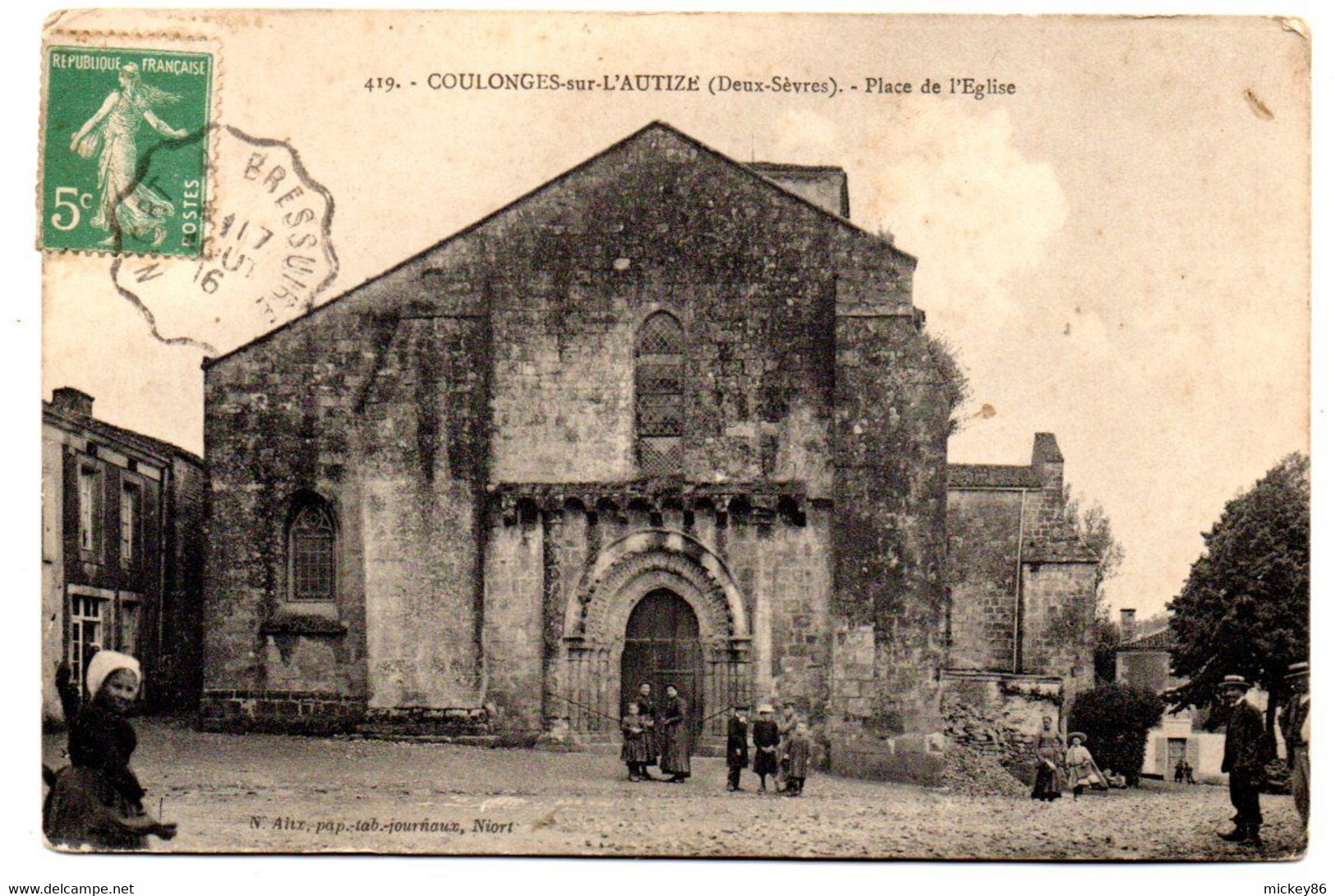 COULONGES SUR L 'AUTIZE --1916--Place De L'église (animée)..cachet Ambulant " Niort à Bressuire"........à Saisir - Coulonges-sur-l'Autize