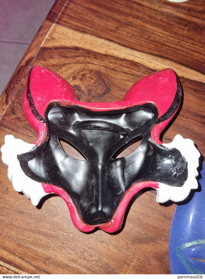 Petit Masque En Forme De Renard Ou Loup - Fasching & Karneval