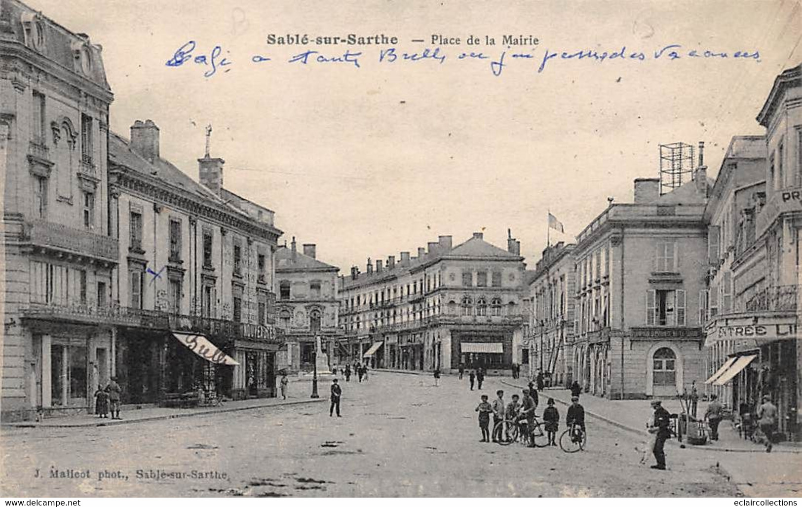 Sablé Sur Sarthe          72              Place De La Mairie                (voir Scan) - Sable Sur Sarthe