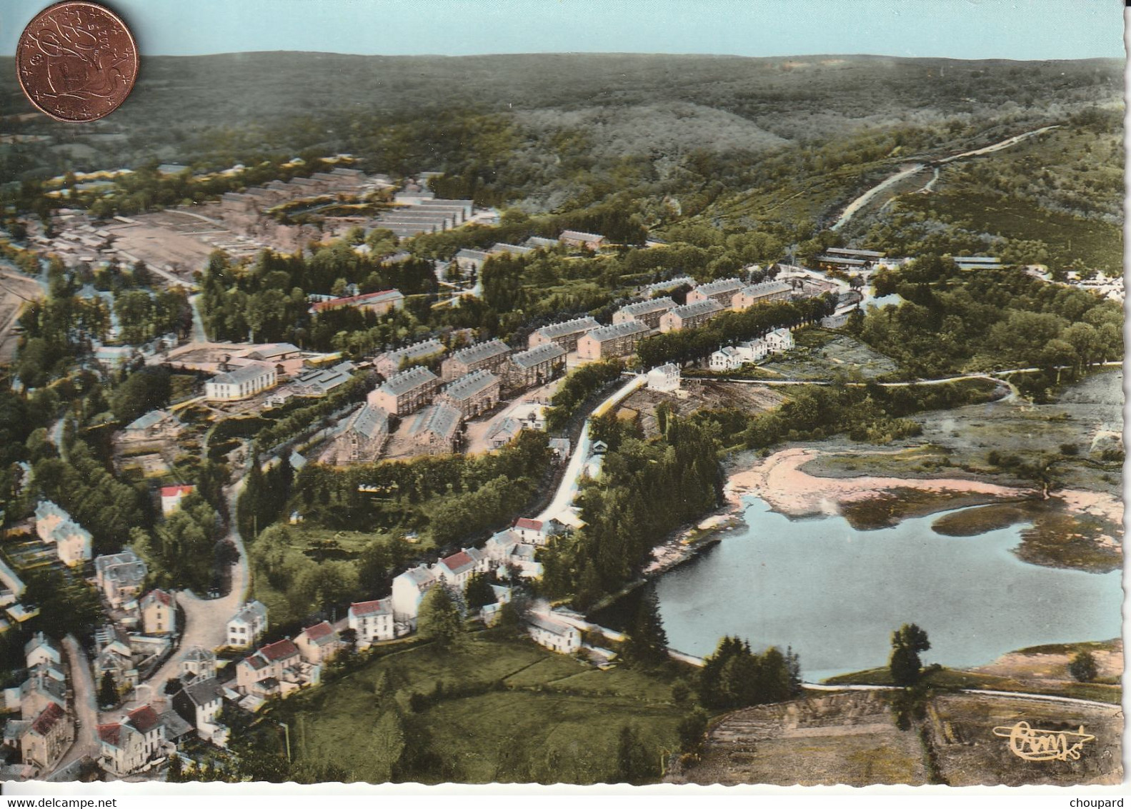 23 - Carte Postale Semi Moderne Dentelée De  LA COURTINE    Vue Aérienne - La Courtine