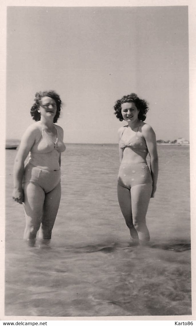 Baigneuses En Maillot De Bain * Bains De Mer Mode Baigneuse * Photo Ancienne - Mode