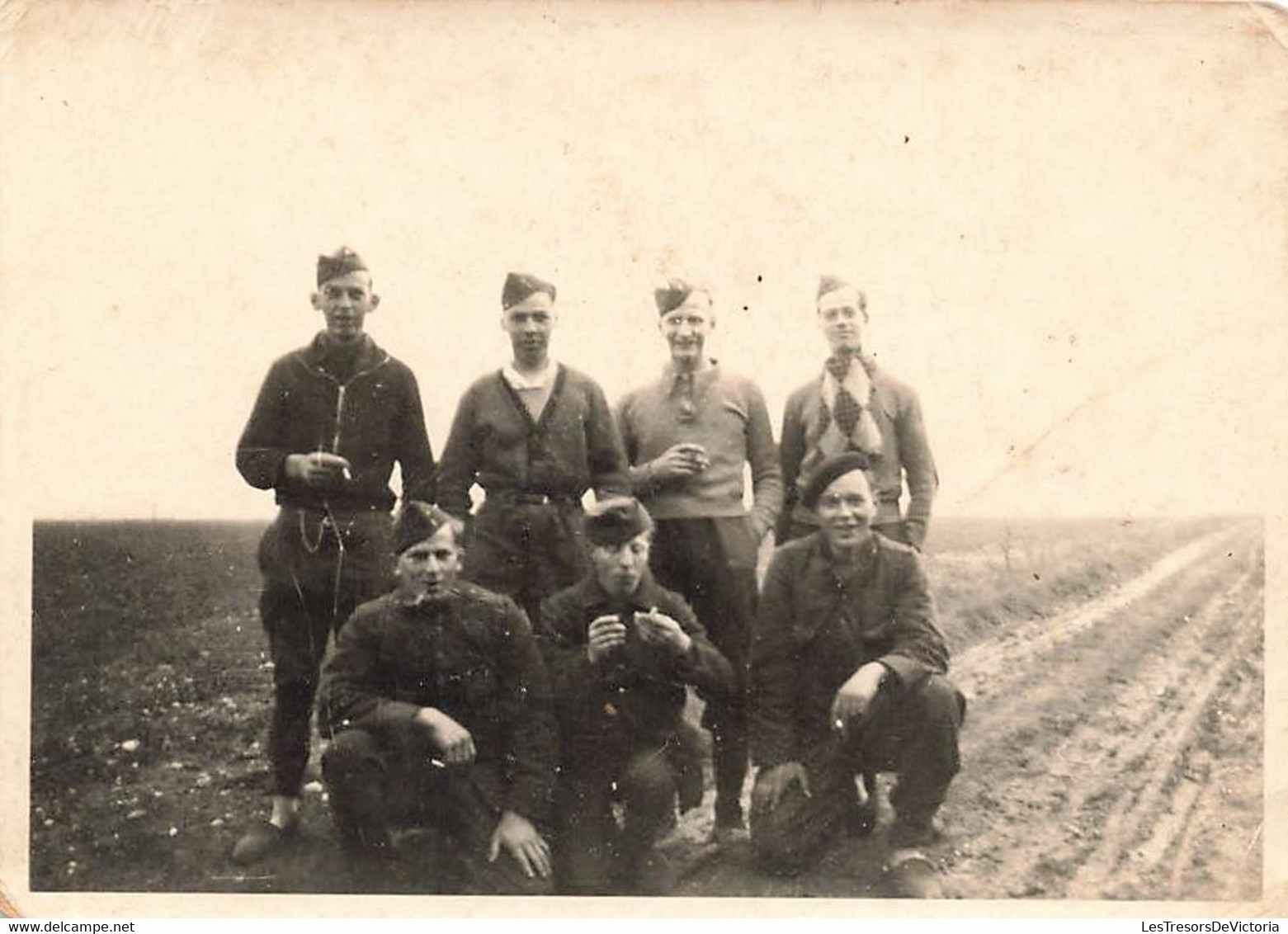 Lot De 4 Petites Photographies De Jeunes Militaires - Soldats - Régiment - 9x6.5cm - Orte