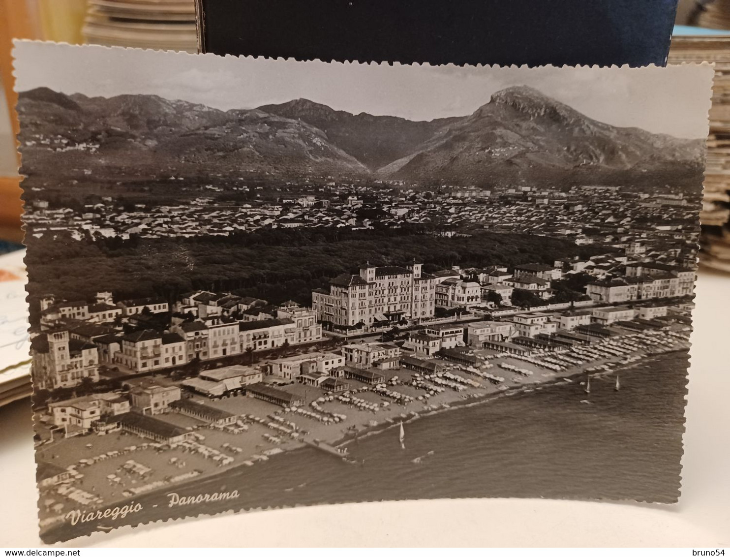 2 Cartoline Viareggio , Panorama, Spiaggia Anni 50 - Viareggio