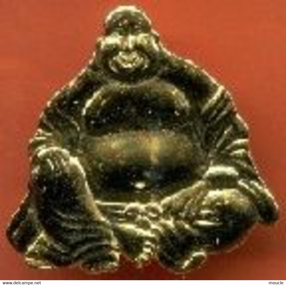 BOUDDHA - RELIEF DORE - 3D - 3,5cm / 3,5cm - (31) - Personnes Célèbres