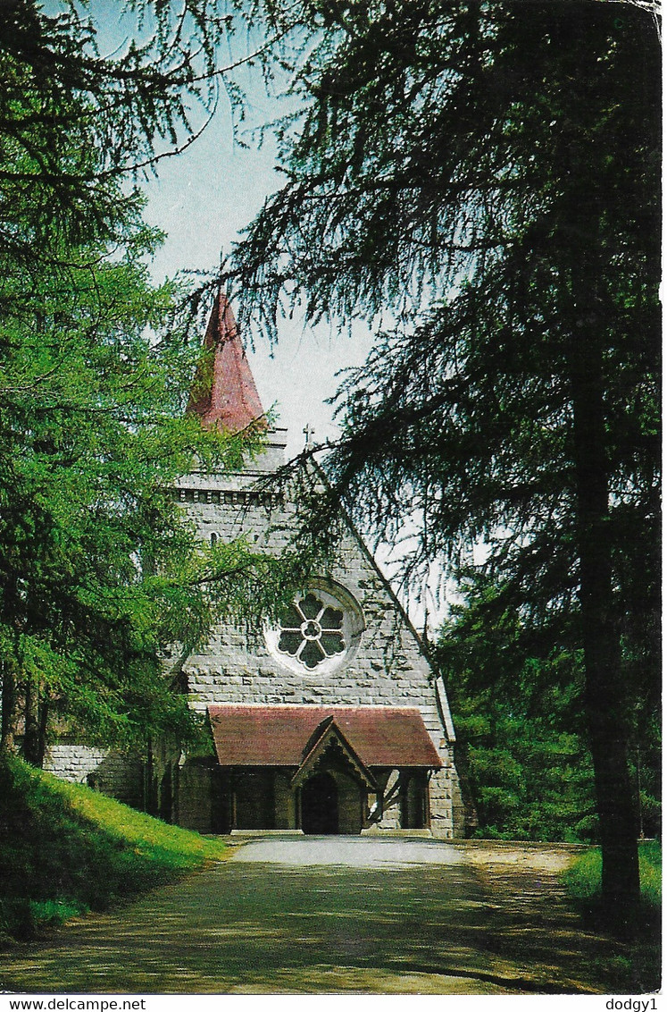 CRATHIE CHURCH, ROYAL DEESIDE, SCOTLAND. USED POSTCARD   Tw4 - Kincardineshire