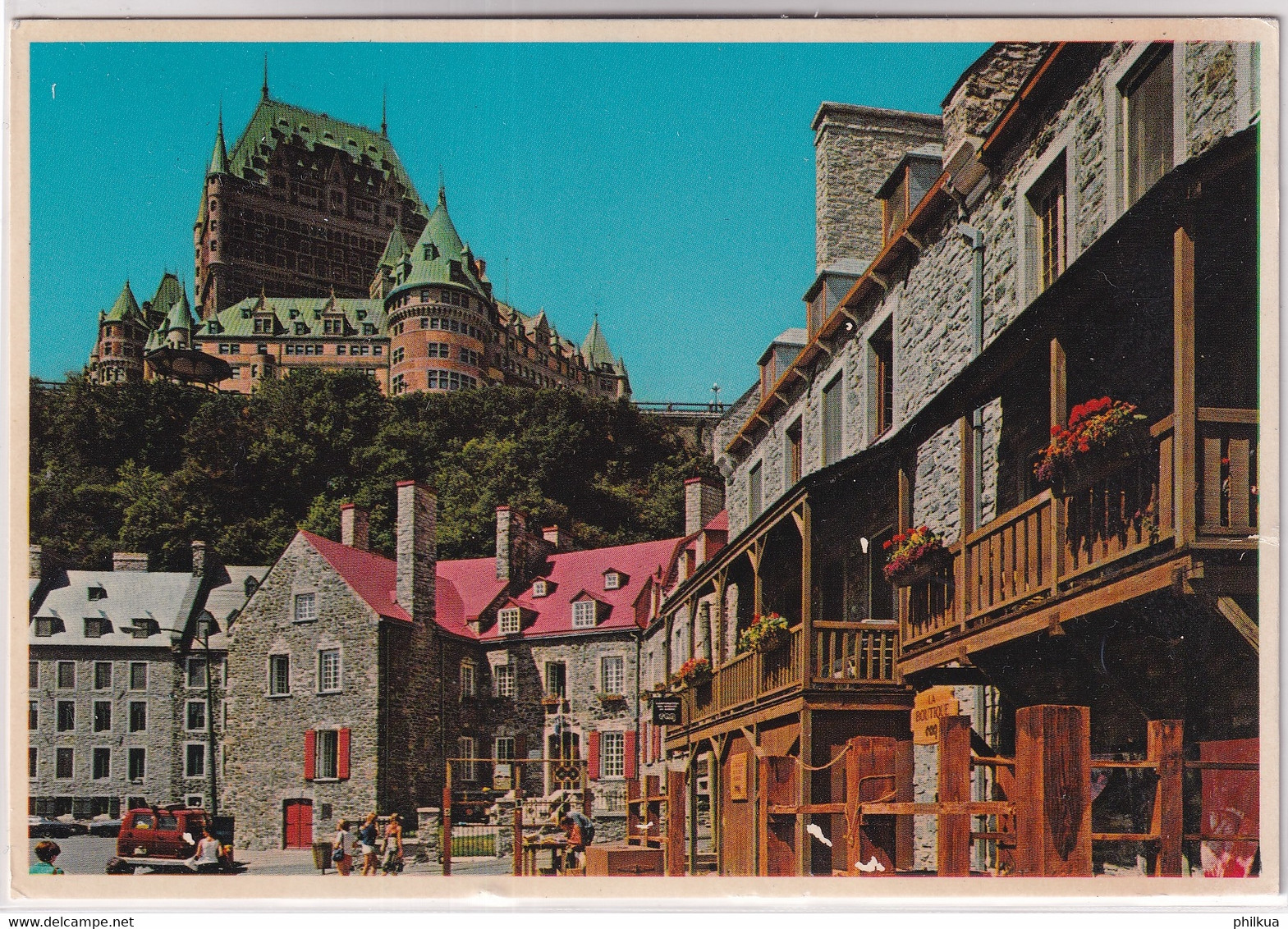 Quebec - Le Cahteau Frointenac As Seen From The Lower Town - Québec - Château Frontenac