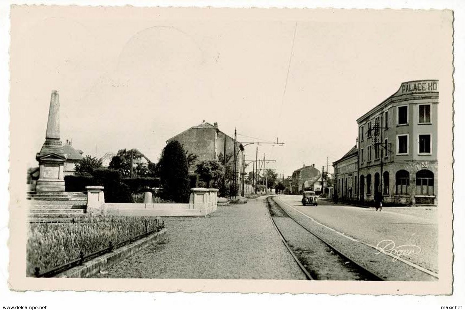 Wittenheim - Rue Principale (monument, Peugeot 202, Voie Ferrée, Monument Aux Morts, Palace-Hôtel) Circulé 1950 - Wittenheim