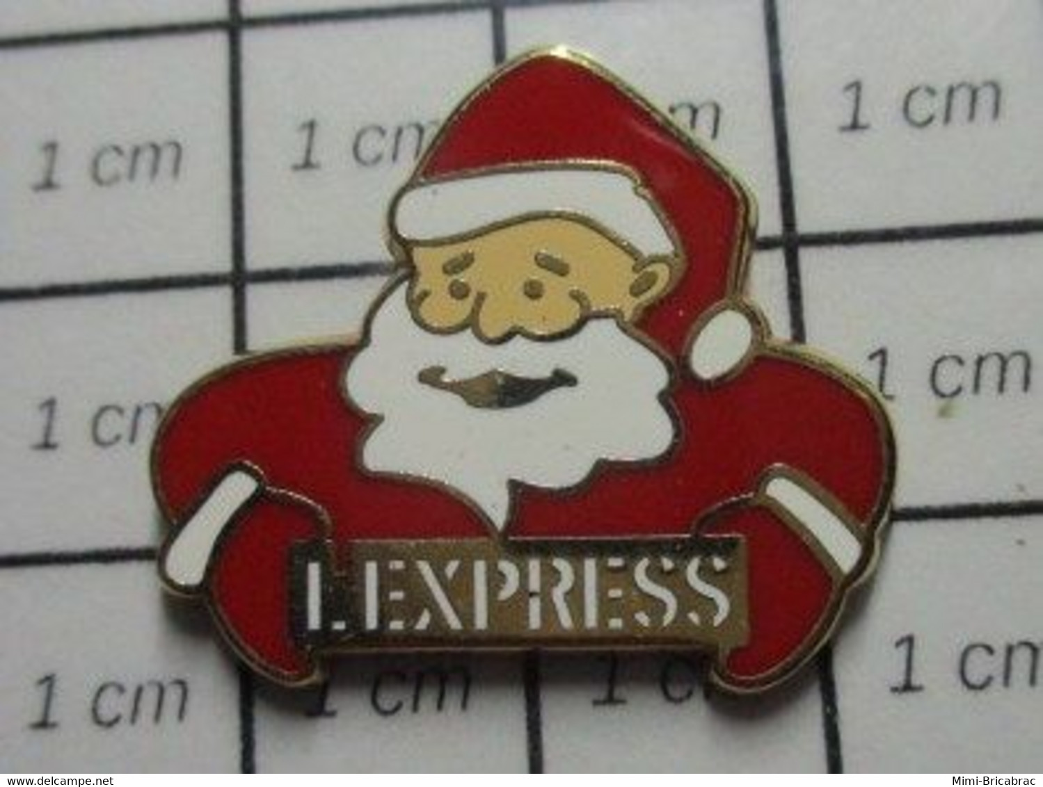 Sp04 Pin's Pins / Beau Et Rare / THEME : NOEL / PERE NOEL L'EXPRESS MAGAZINE - Kerstmis