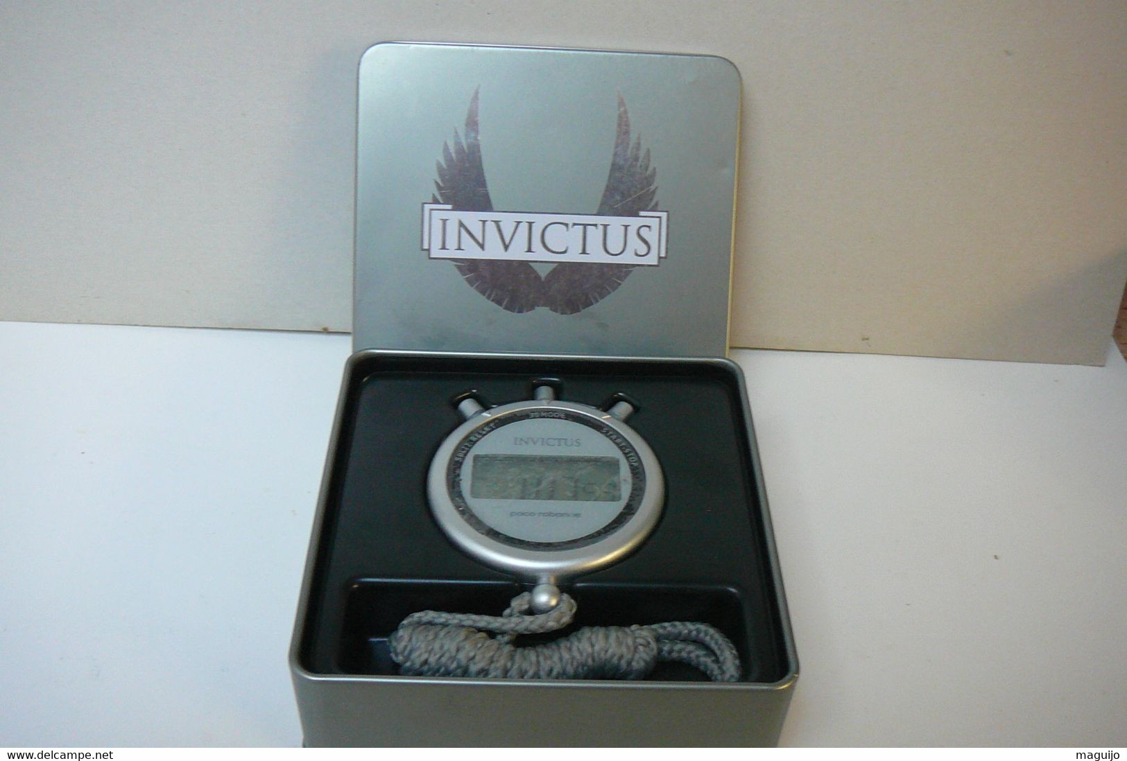 PACO RABANNE "INVICTUS " CHRONOMETRE  DANS BOITE METAL  LIRE ET VOIR!! - Non Classificati