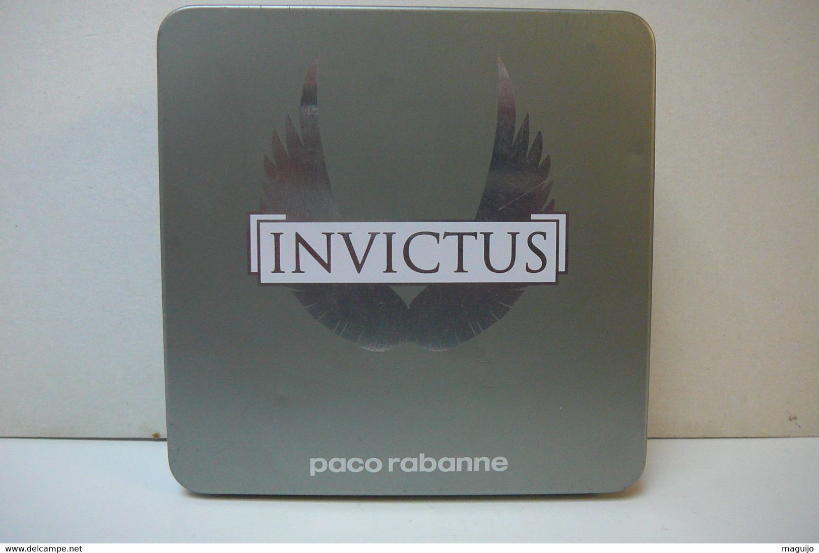 PACO RABANNE "INVICTUS " CHRONOMETRE  DANS BOITE METAL  LIRE ET VOIR!! - Non Classificati