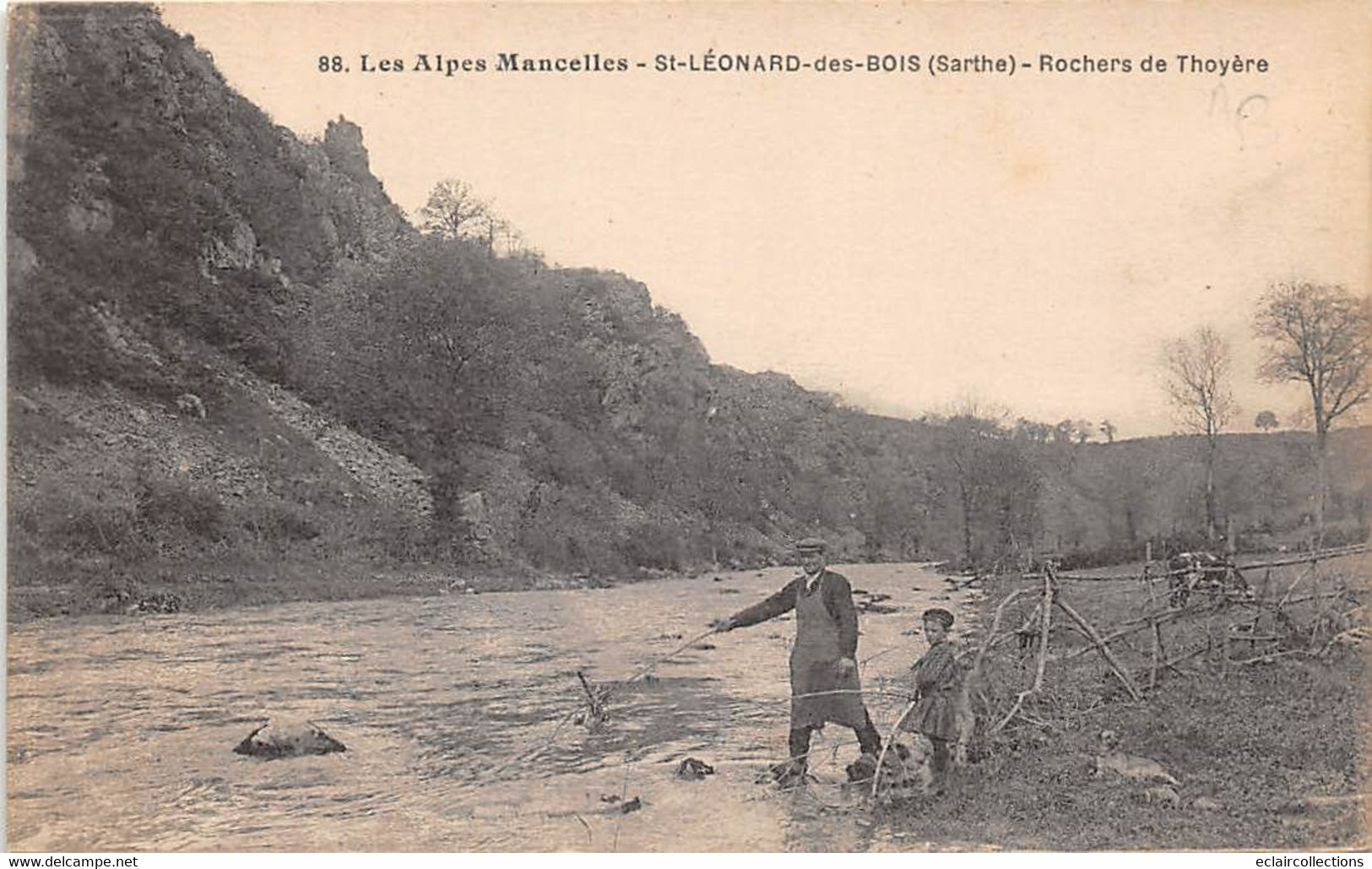 Saint Léonard Des Bois          72        Rochers De Thoyère         (voir Scan) - Saint Leonard Des Bois