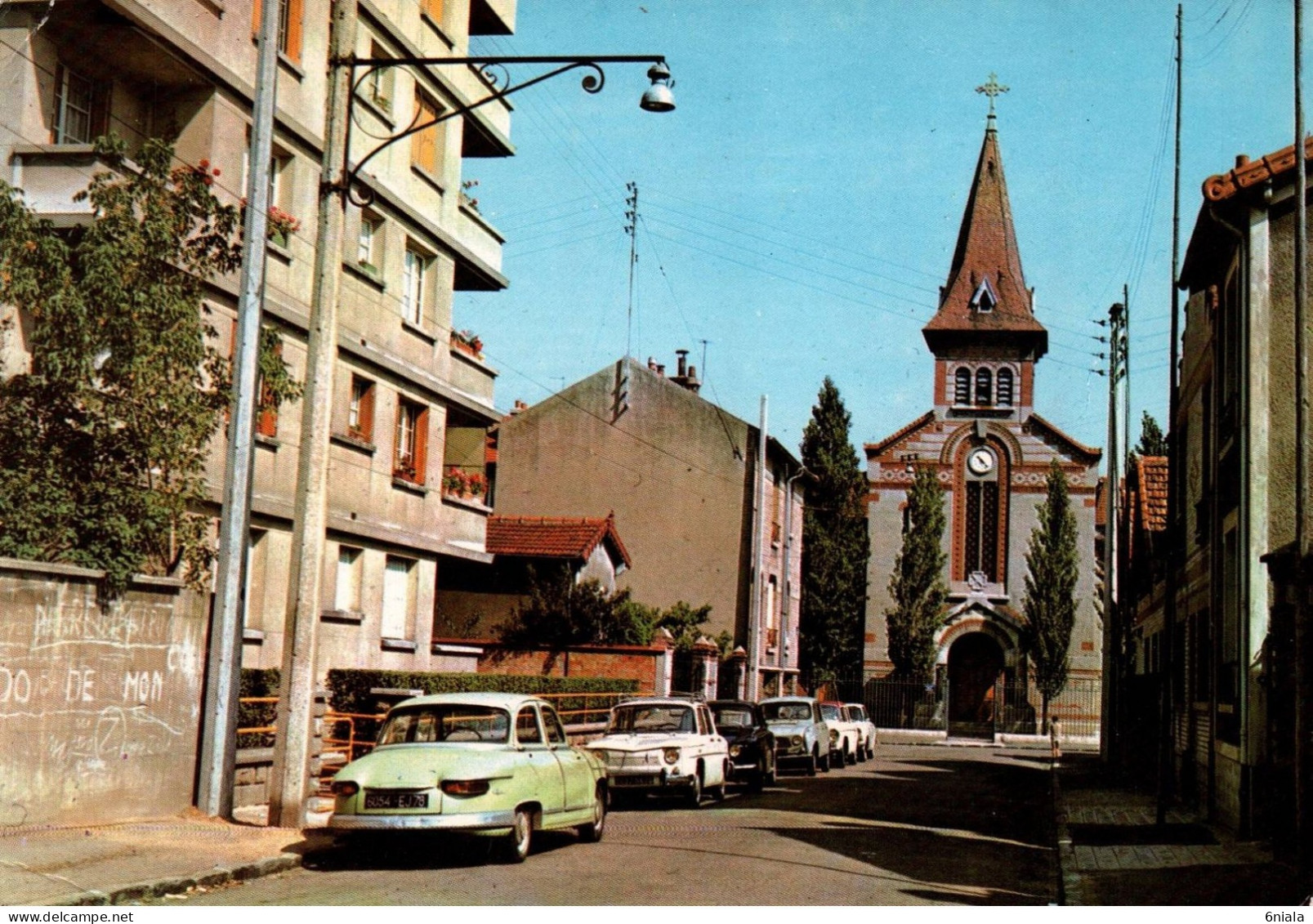 12617 MAISONS ALFORT  L' Eglise    ( Voitures Auto Renault 4L R 8 Panhard  Pl17  )   (recto-verso) 94 - Maisons Alfort