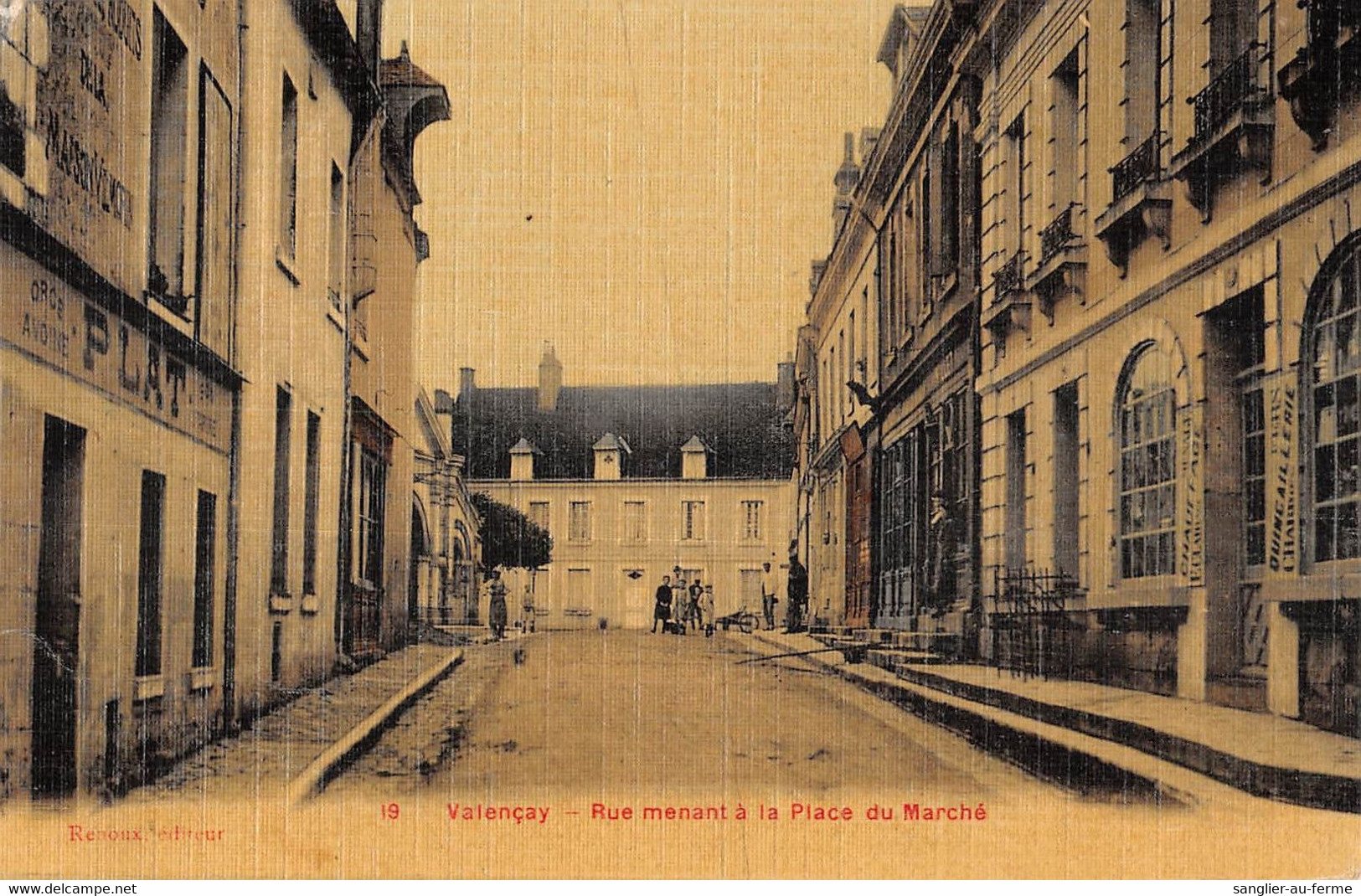 CPA 36 VALENCAY RUE MENANT A LA PLACE DU MARCHE (cpa Toilée - Otros & Sin Clasificación