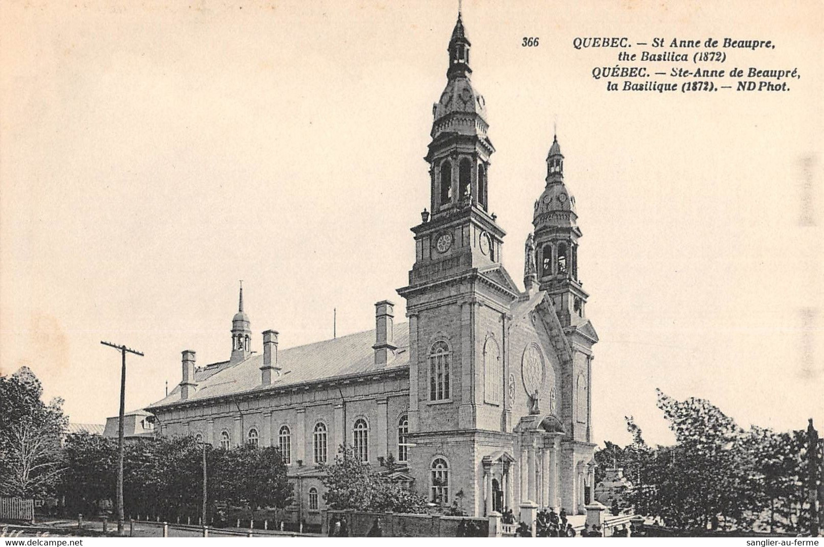 CPA QUEBEC SAINTE ANNE DE BEAUPRE LA BASILIQUE - Ste. Anne De Beaupré