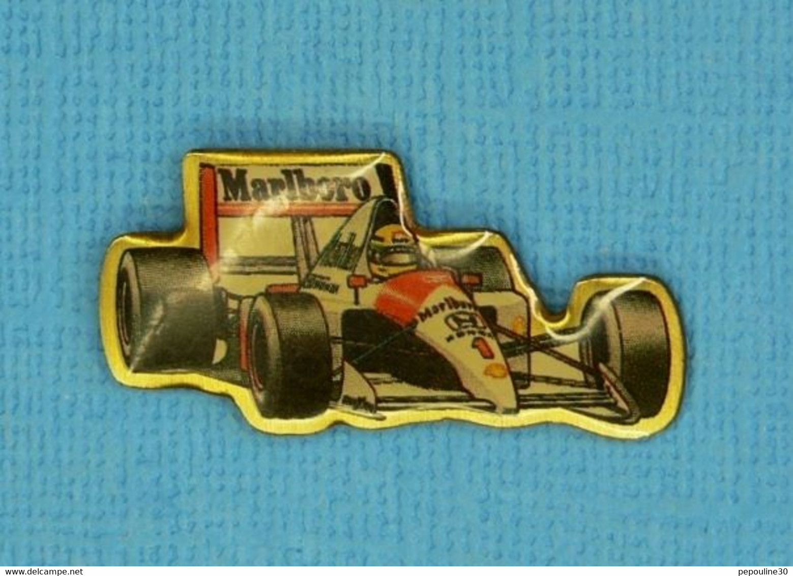 1 PIN'S //  ** AYRTON SENNA / McLAREN HONDA N°1 V6 TURBO 1,6 L  ** - F1