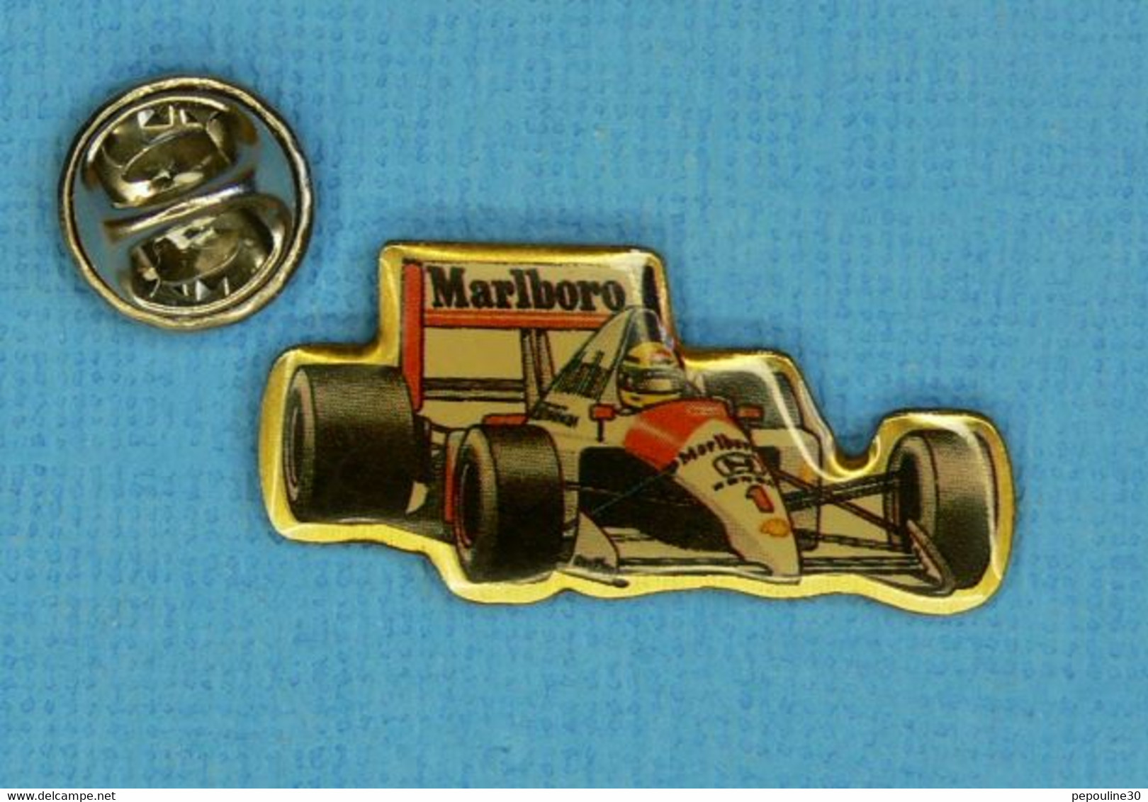 1 PIN'S //  ** AYRTON SENNA / McLAREN HONDA N°1 V6 TURBO 1,6 L  ** - F1