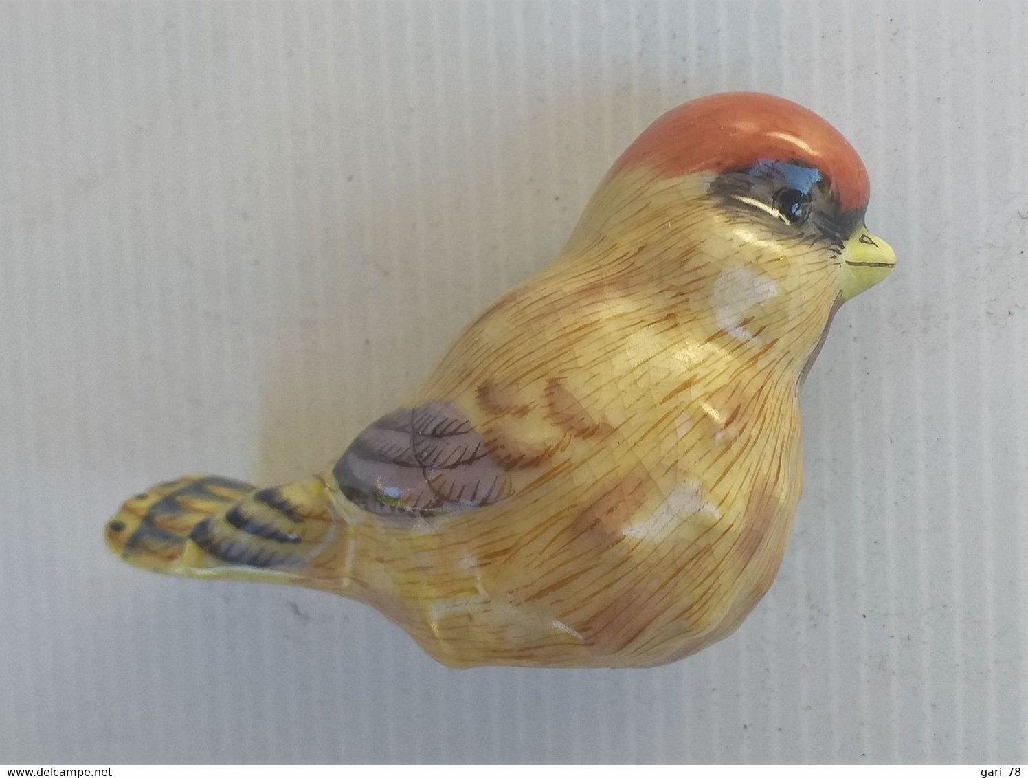 Oiseau En Porcelaine Ou Ceramique Hauteur 6 Cm - Animales