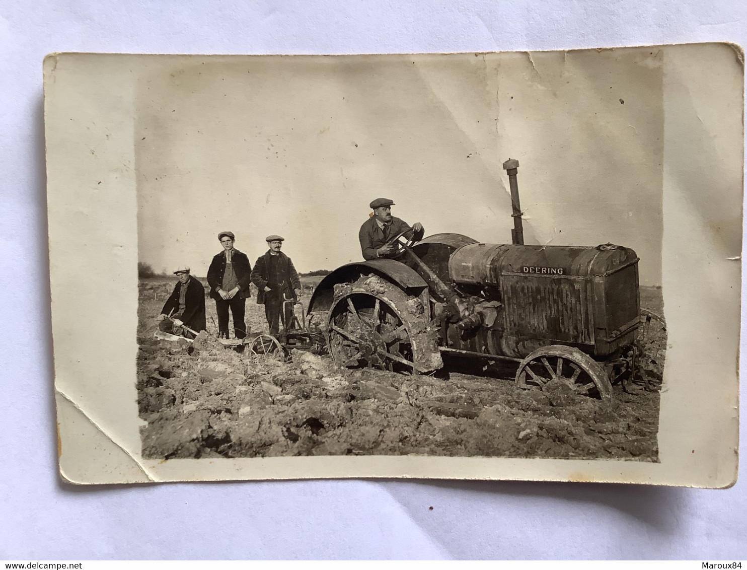 Carte Photo Tracteur DEERING En Labour - Tracteurs