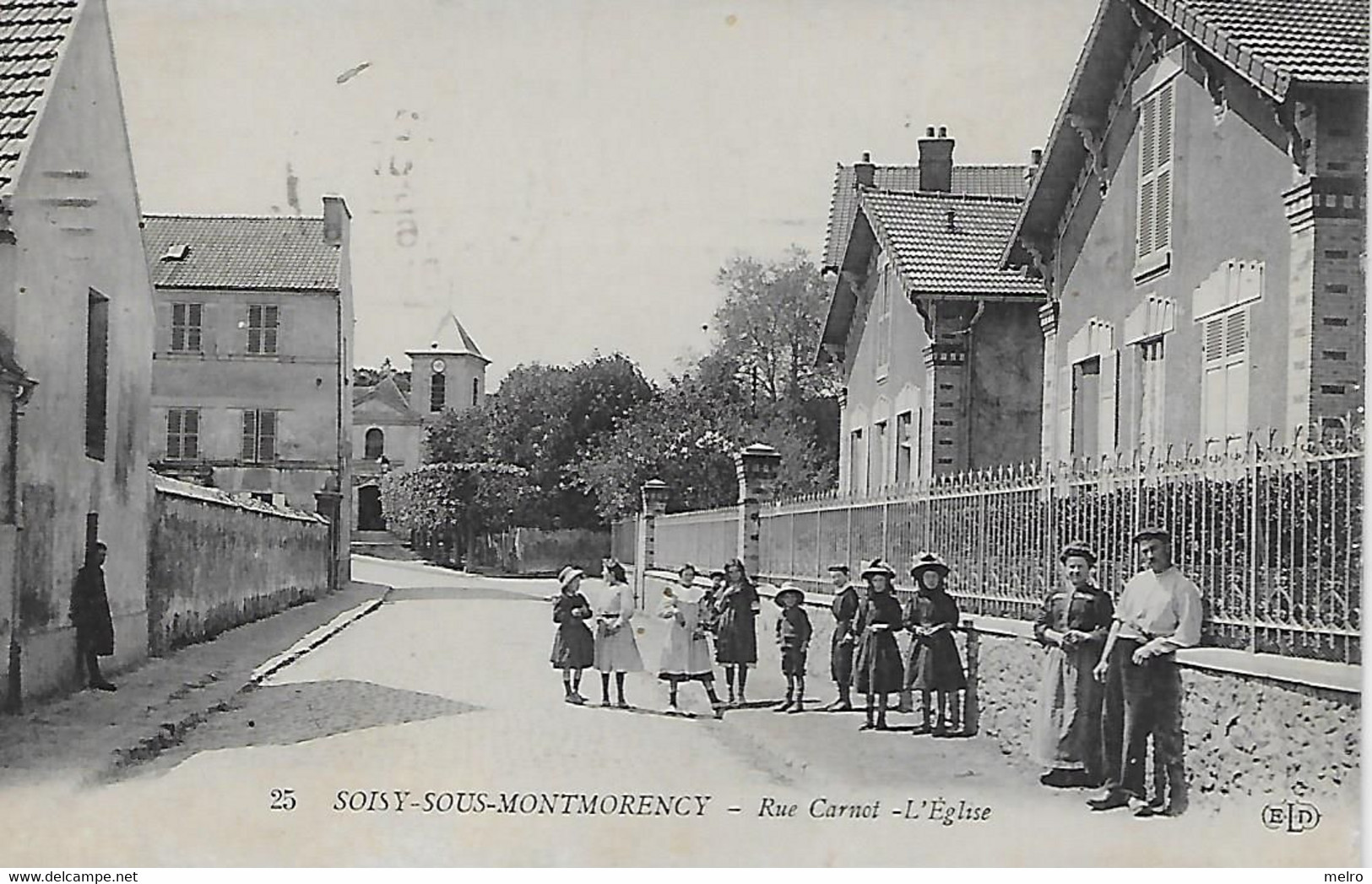 CPA - (95)  Très Rare -  SOISY Sous MONTMORENCY -- Rue Carnot L'Eglise  1916  "Belle Animation" - Soisy-sous-Montmorency