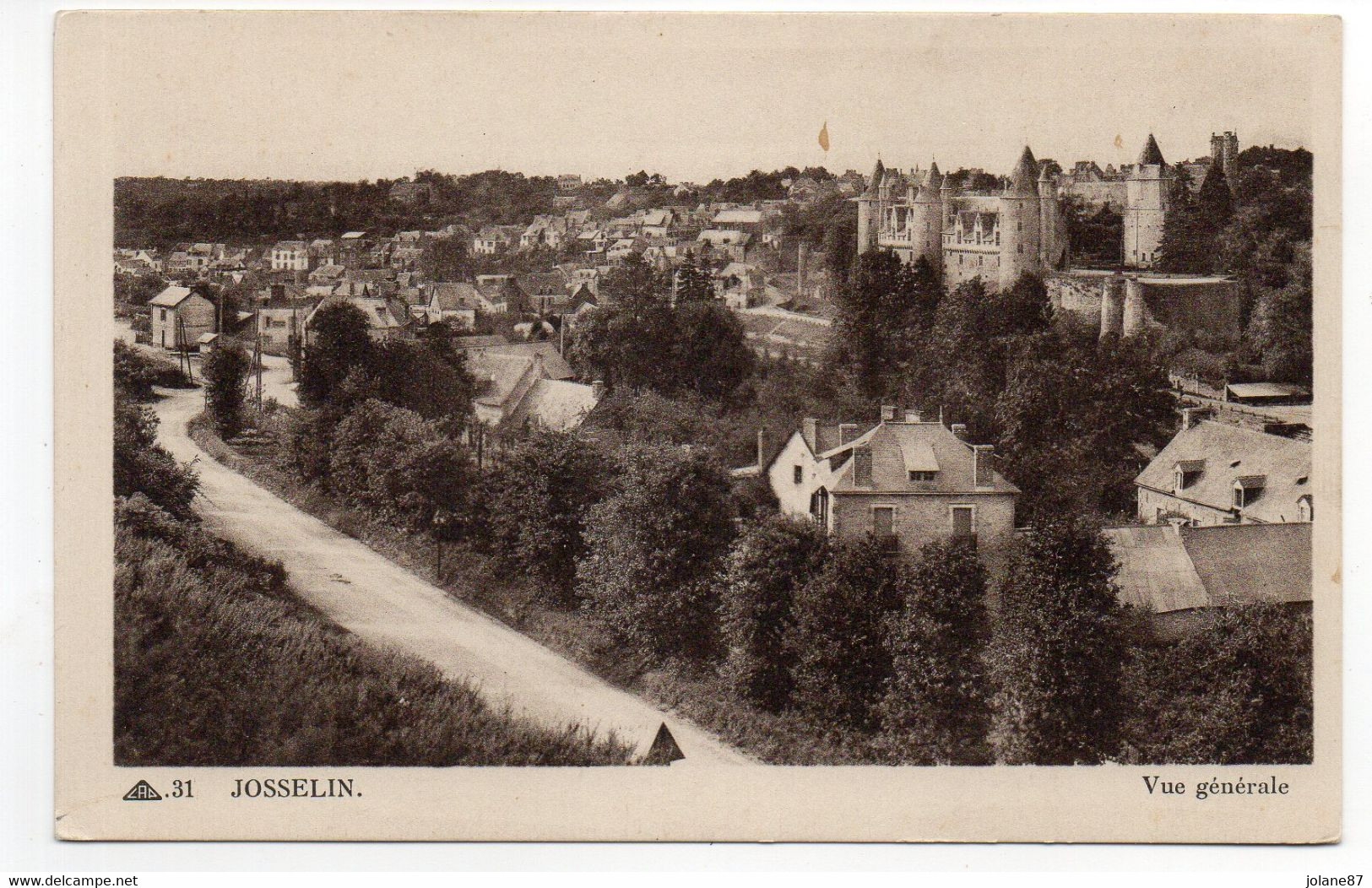 CPA  56  JOSSELIN    -   VUE GENERALE SUR LE VILLAGE  ET CHATEAU - Josselin