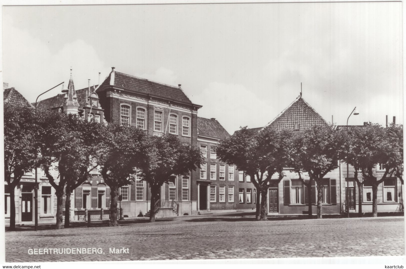 Geertruidenberg, Markt - (Noord-Brabant, Nederland) - Geertruidenberg