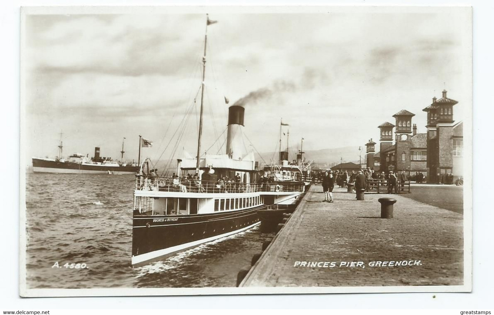 Postcard  Scotland Princess Pier Greenock Steamer Ships Duchess Of Rothesay Rp Animated - Renfrewshire