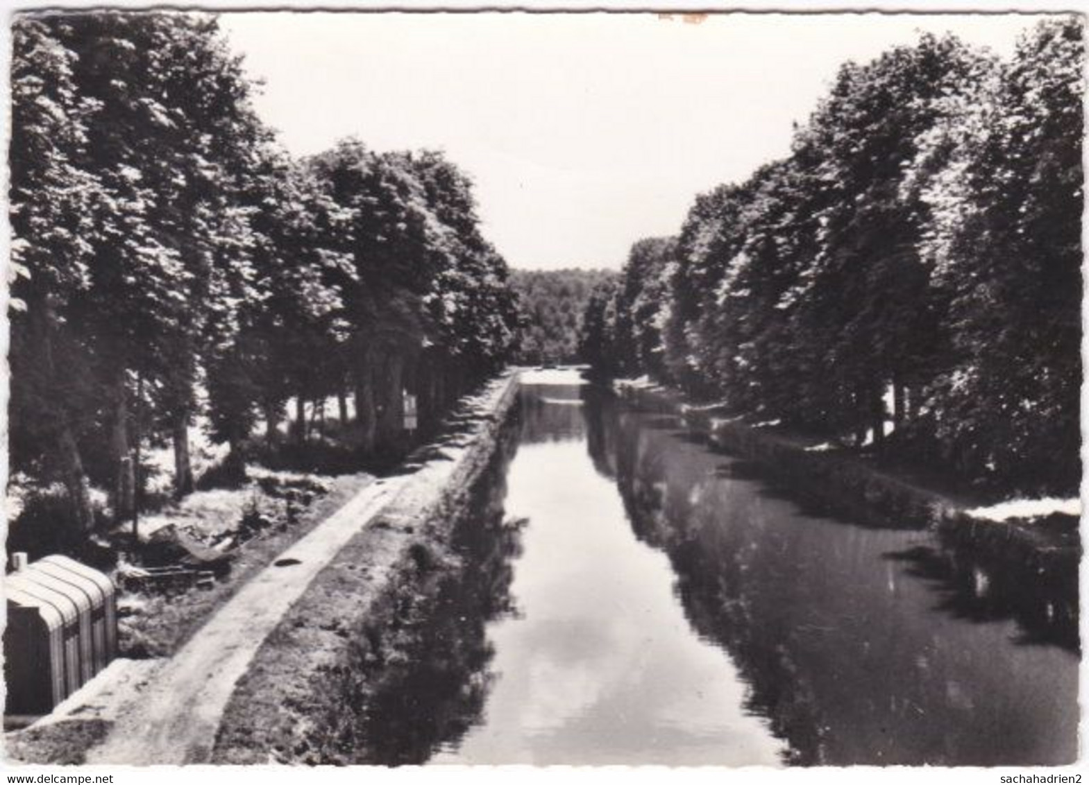 70. Gf. PORT-SUR-SAONE. Canal De L'Est. Promenade Des Marronniers. 2 - Port-sur-Saône