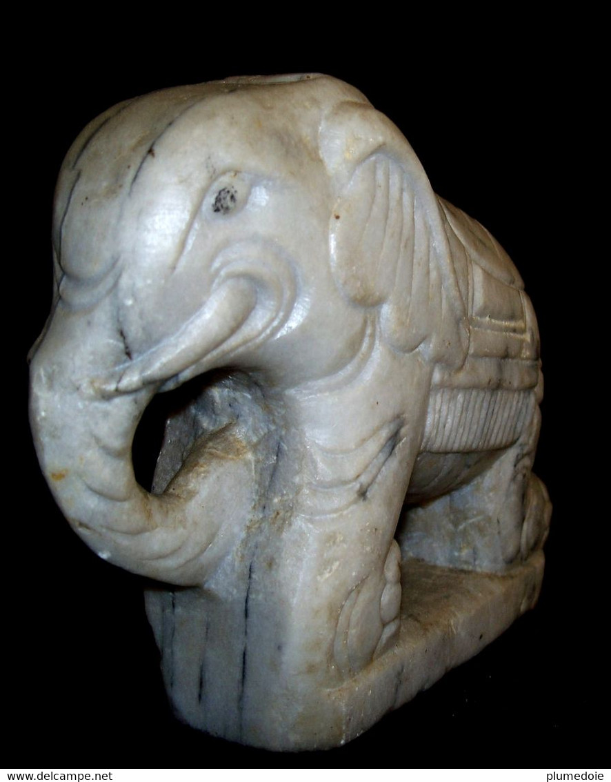 EPOQUE ART DECO . PAIRE DE SERRE LIVRES . ELEPHANTS MARBRE GRIS . ANTIQUE  Pair Of Marble Elephant Bookends Ca 1910 - Jugendstil / Art Déco