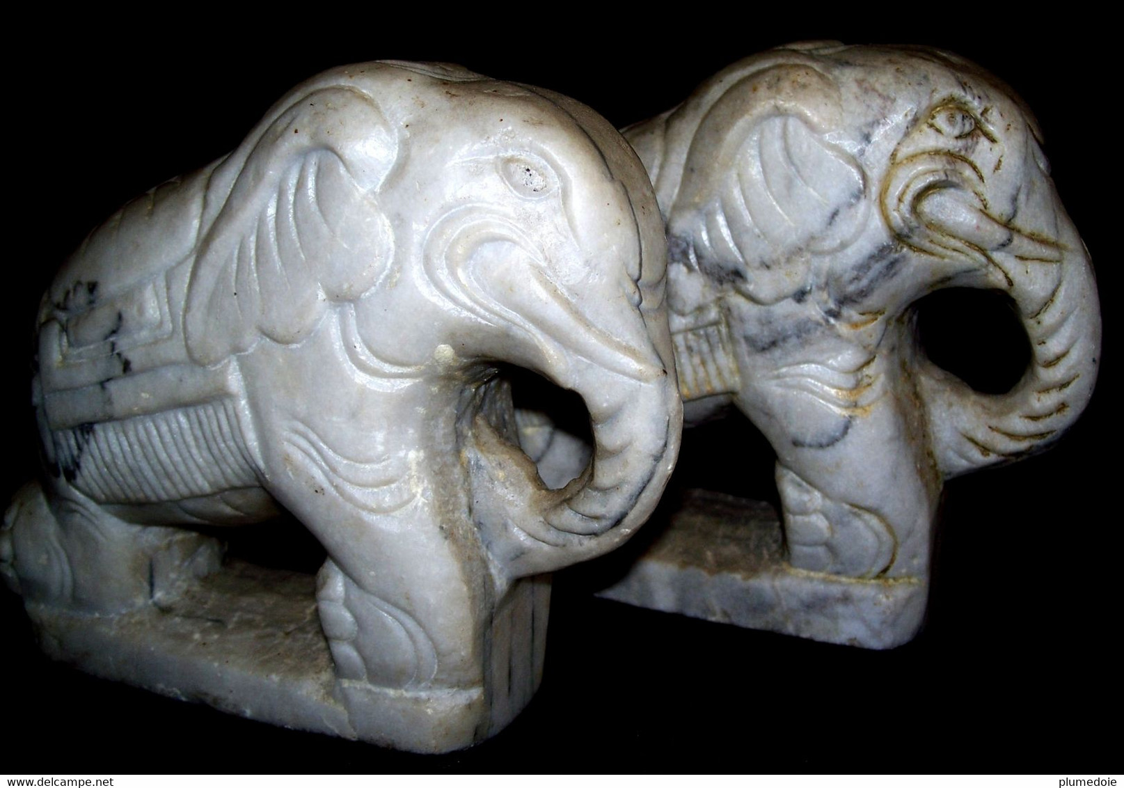 EPOQUE ART DECO . PAIRE DE SERRE LIVRES . ELEPHANTS MARBRE GRIS . ANTIQUE  Pair Of Marble Elephant Bookends Ca 1910