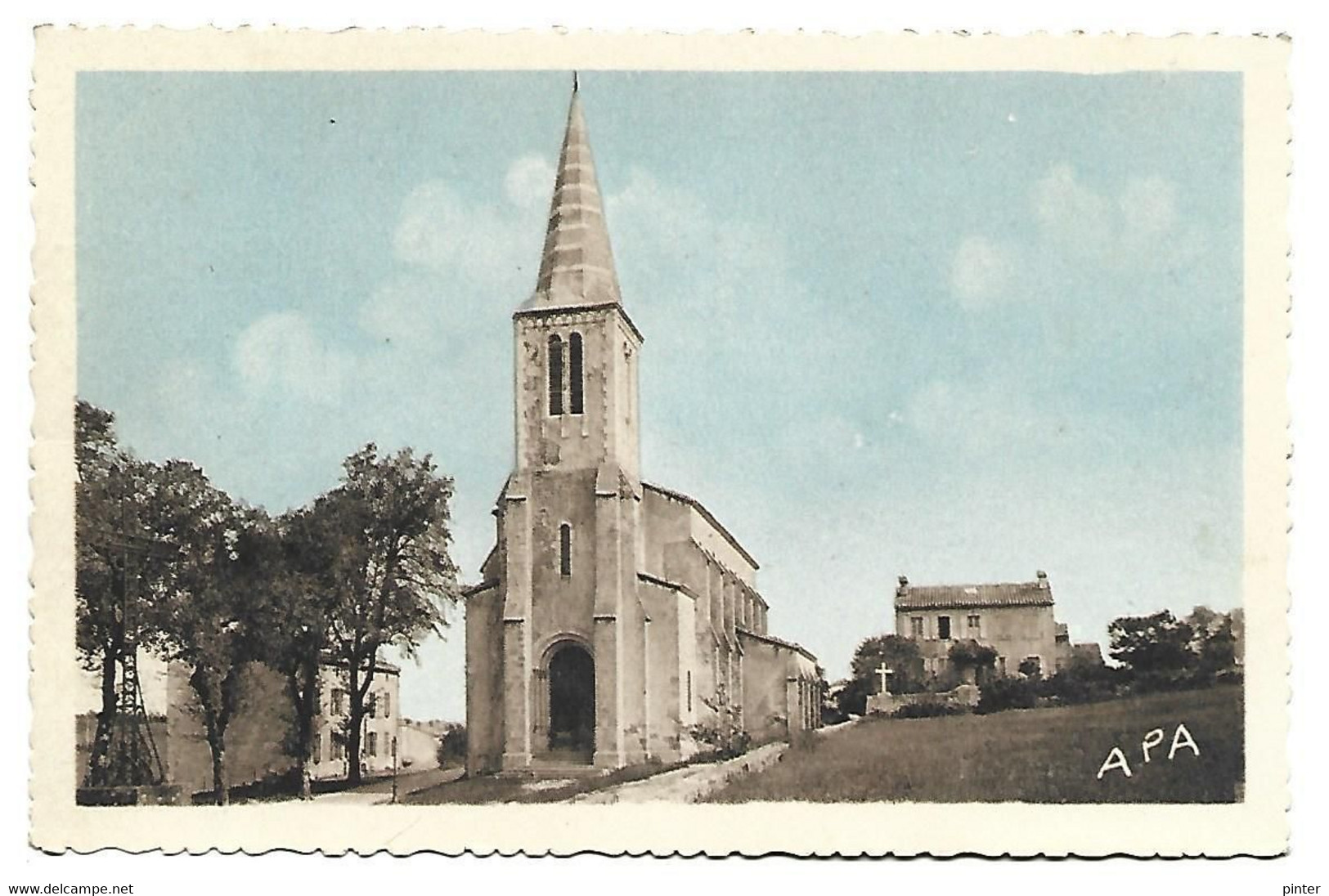 VAOUR - Eglise Et Gendarmerie - Vaour