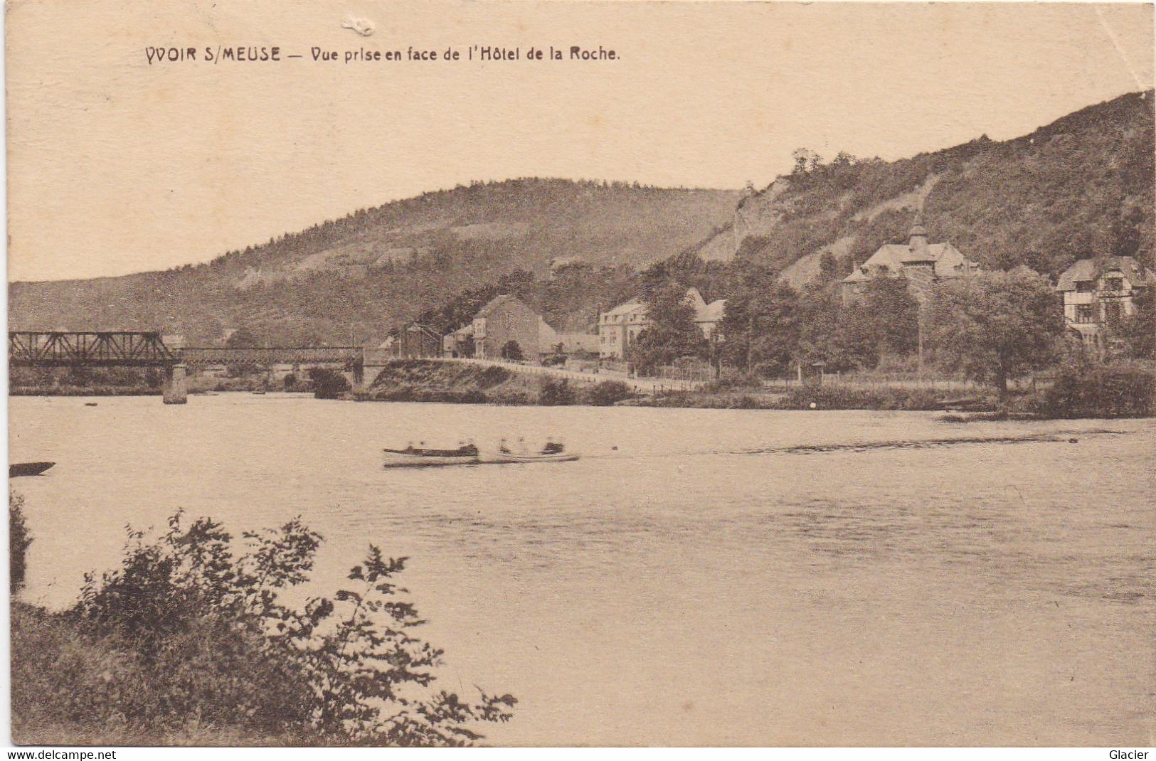 Yvoir-sur-Meuse - Vue Prise En Face De L' Hôtel De La Roche - Yvoir